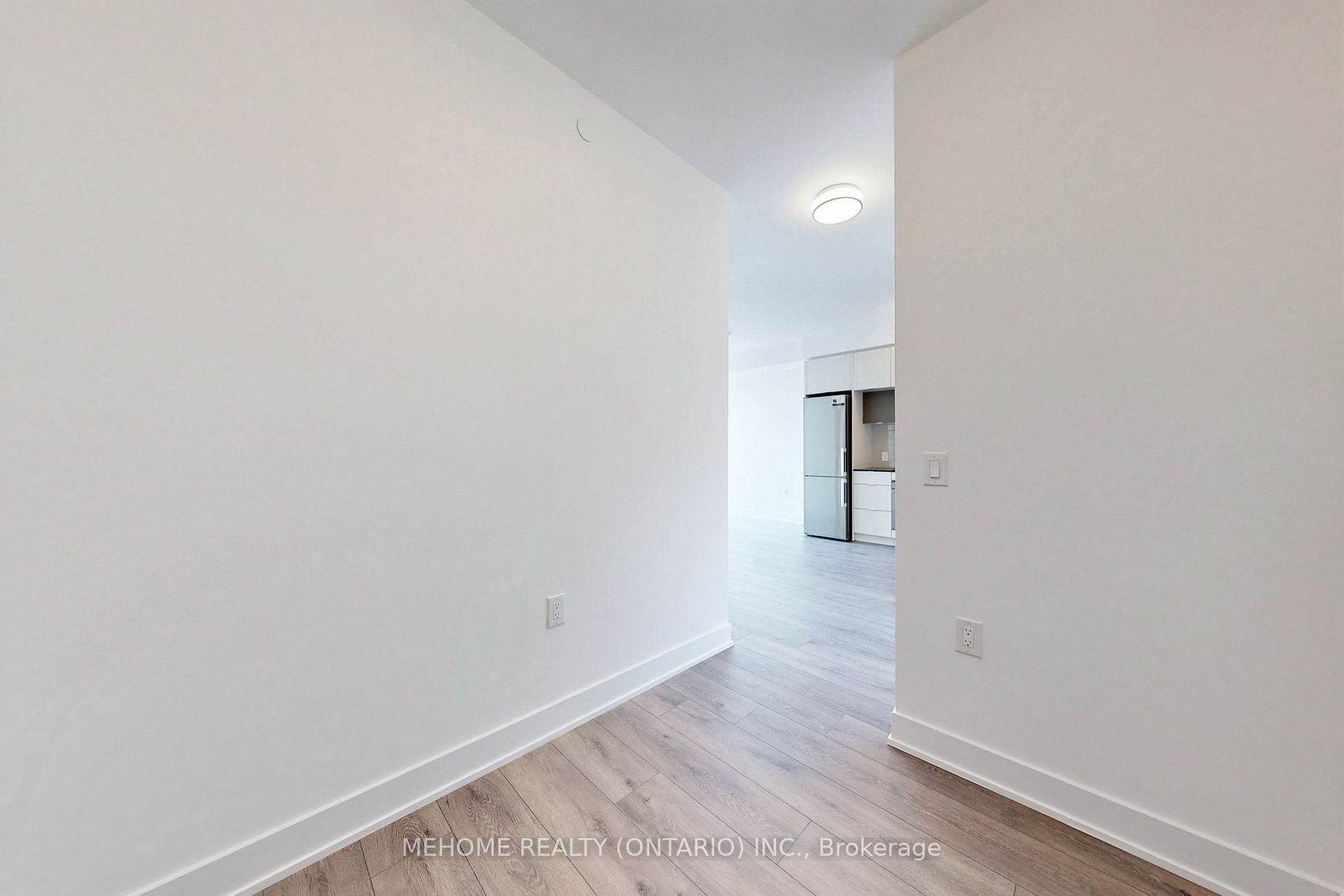 585 Bloor St E, #3119