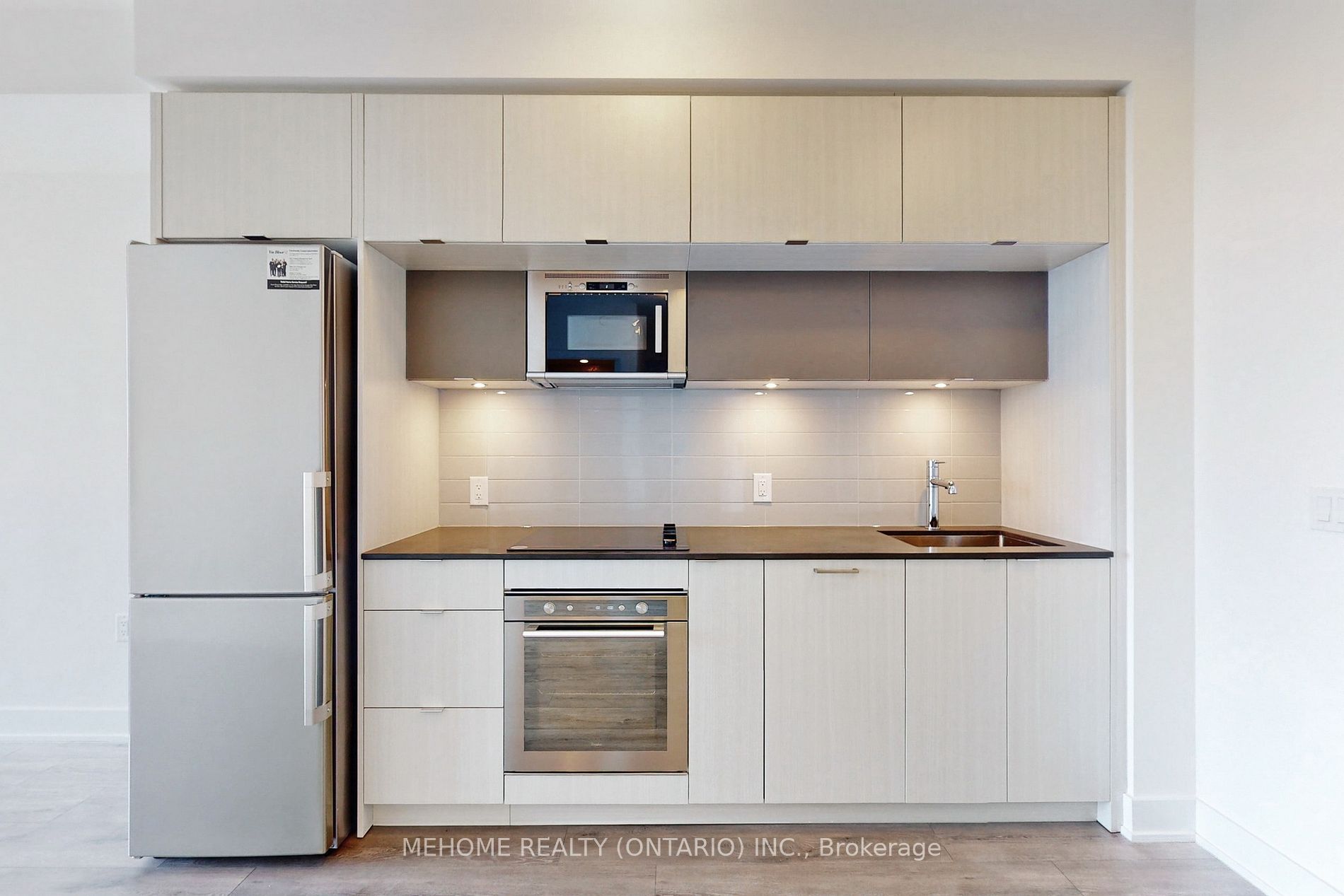 585 Bloor St E, #3119