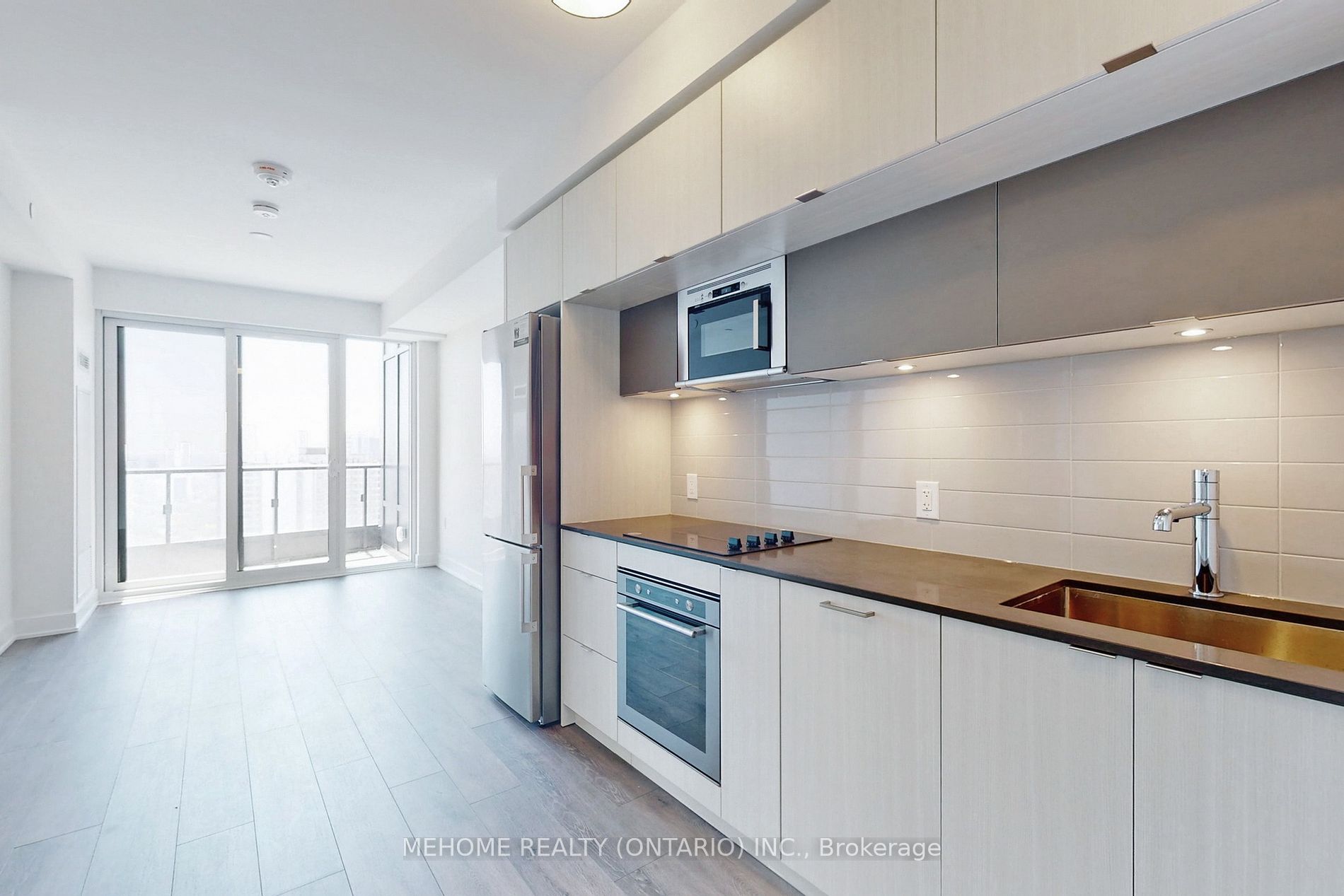 585 Bloor St E, #3119