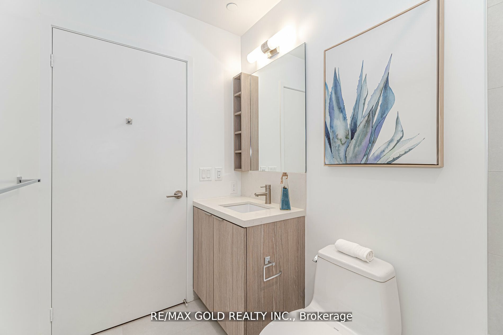 2020 Bathurst Street #216