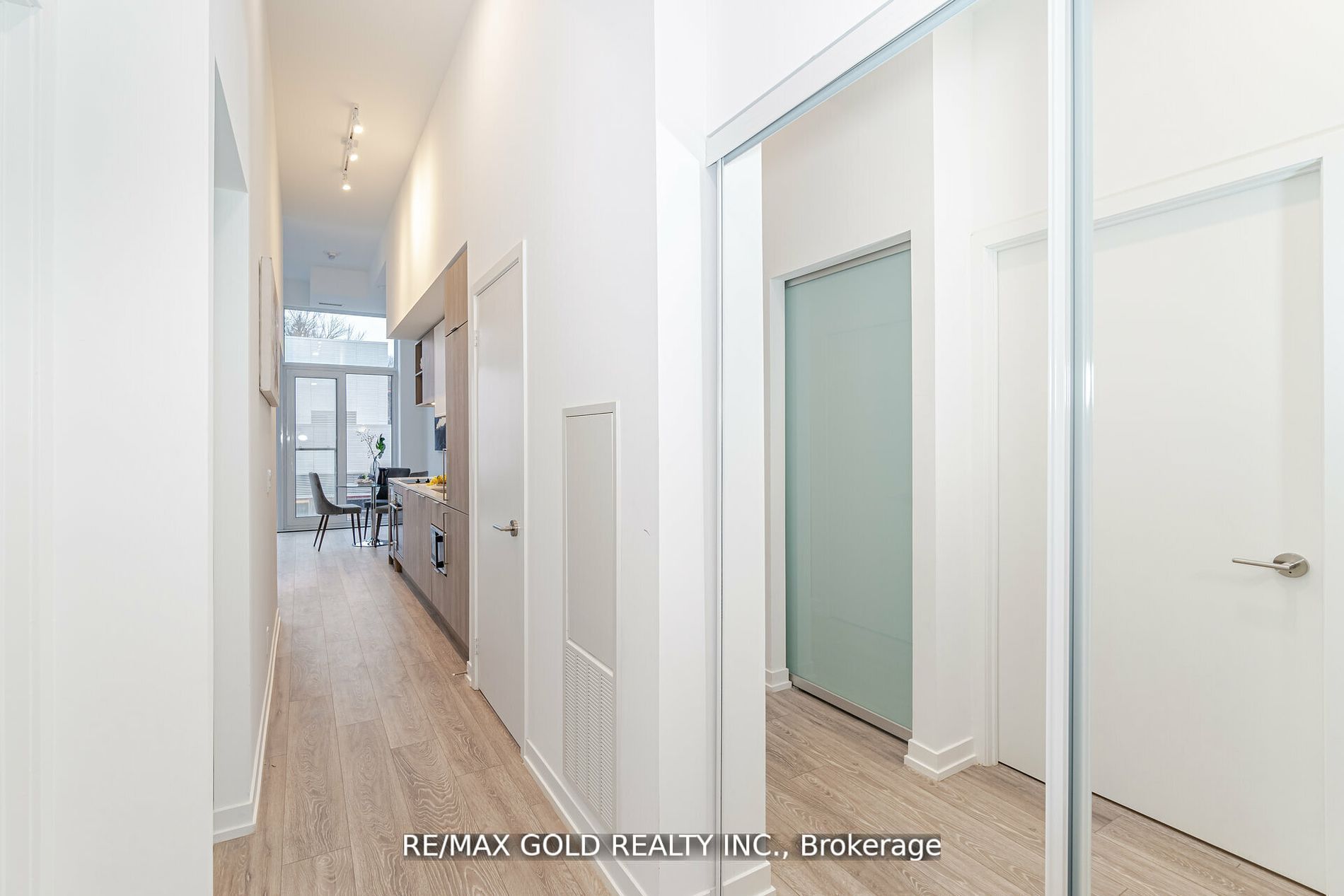 2020 Bathurst Street #216