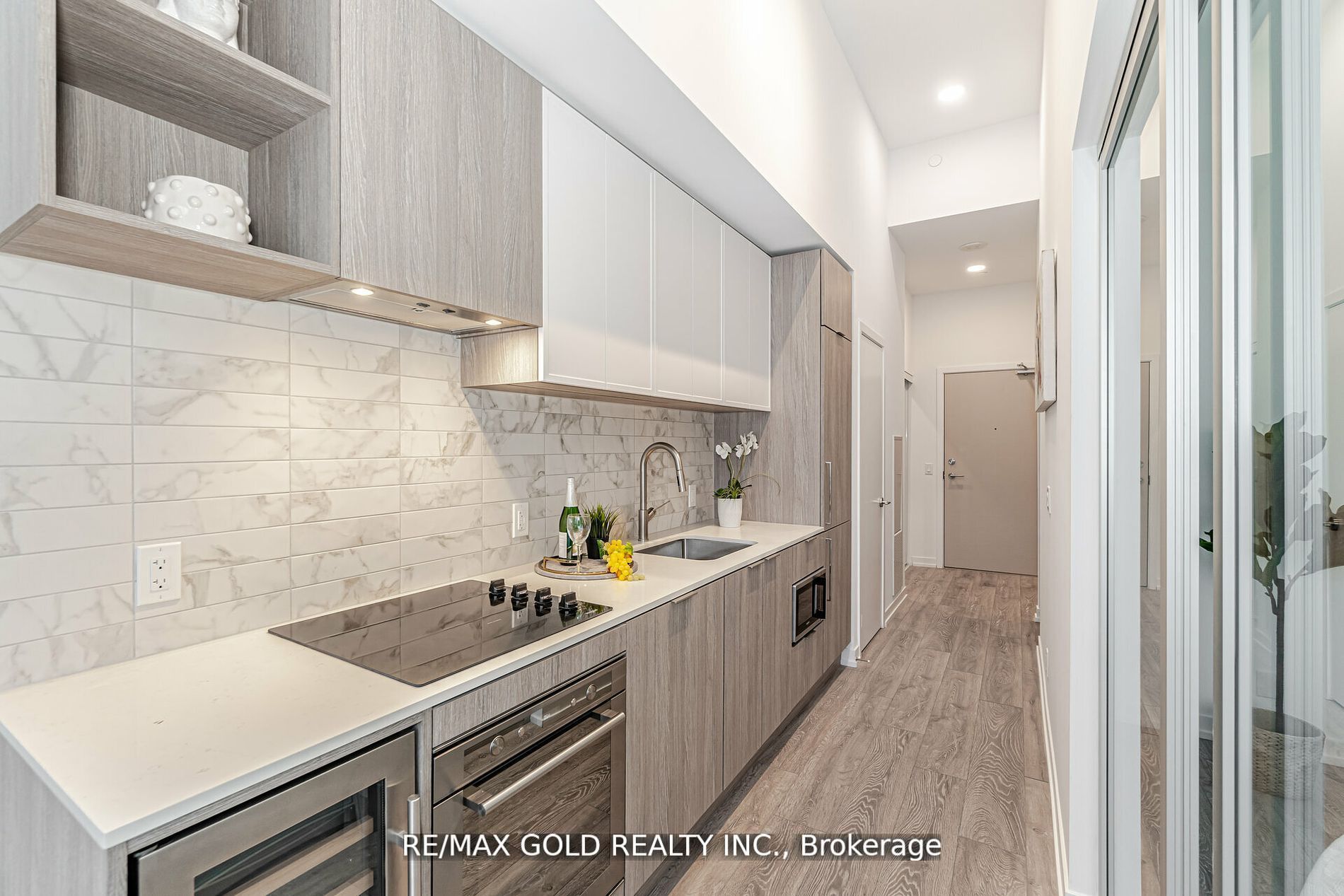 2020 Bathurst Street #216