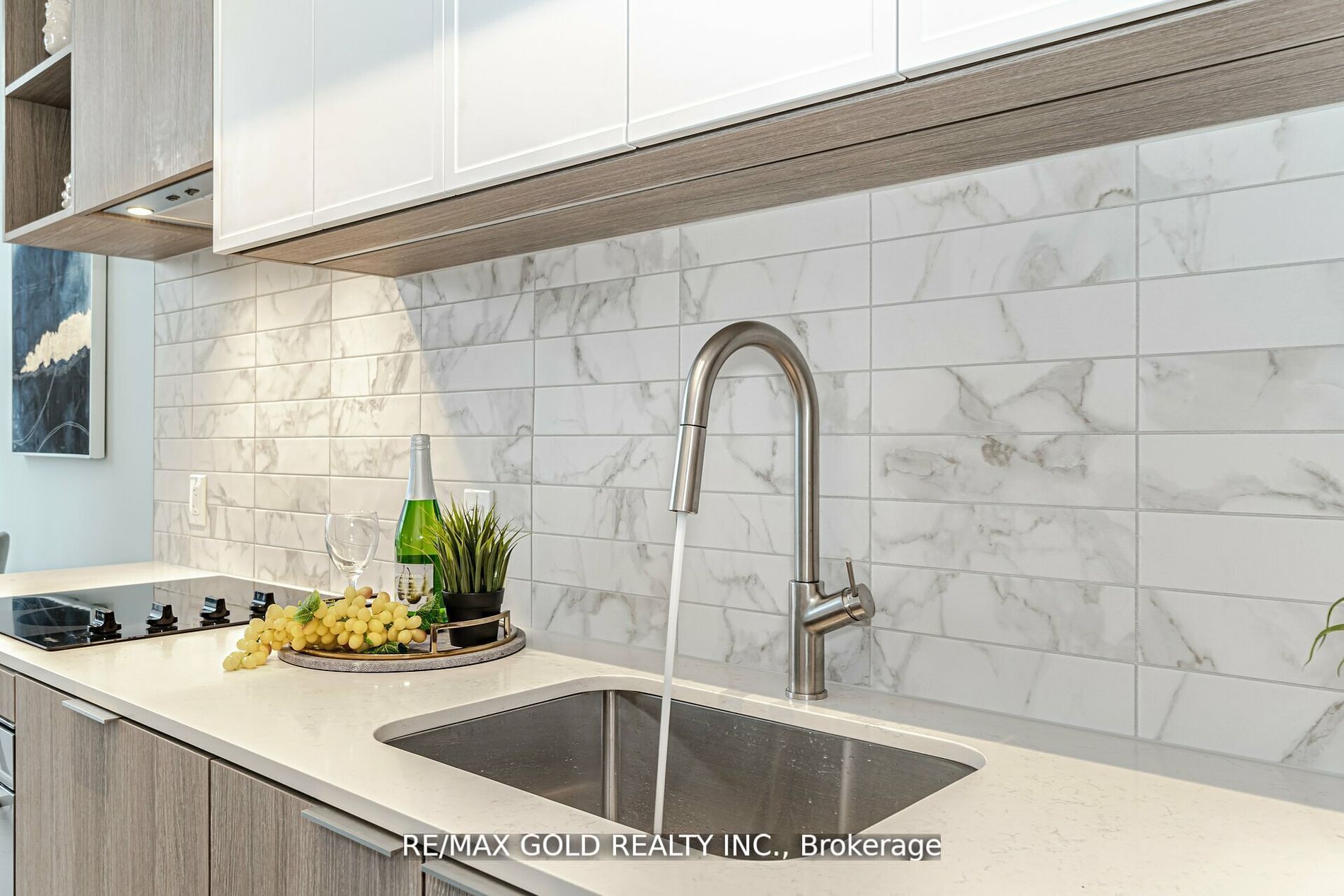 2020 Bathurst Street #216