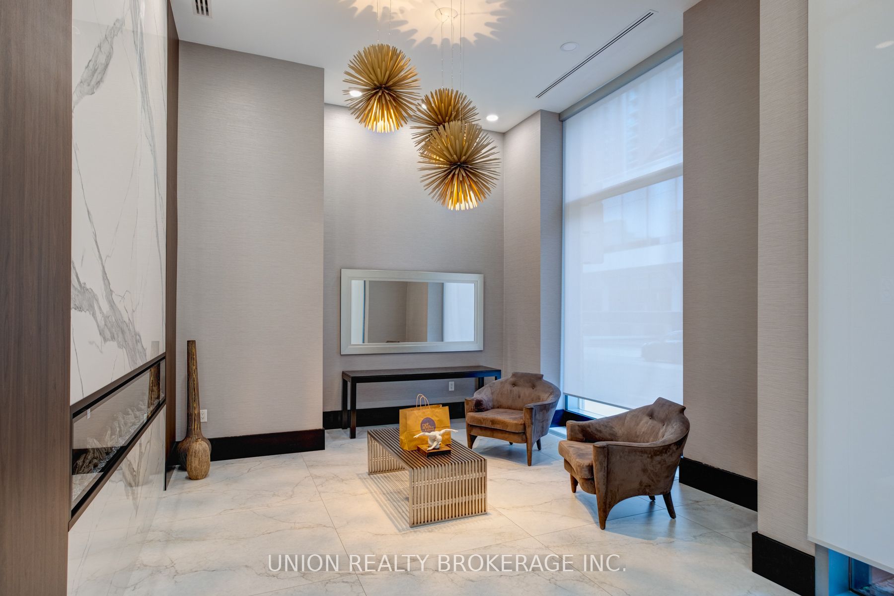 21 Balmuto St, #1403