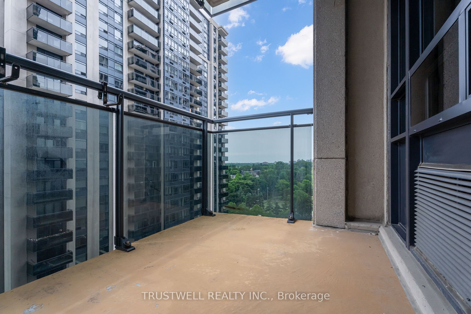 155 Beecroft Road #1501