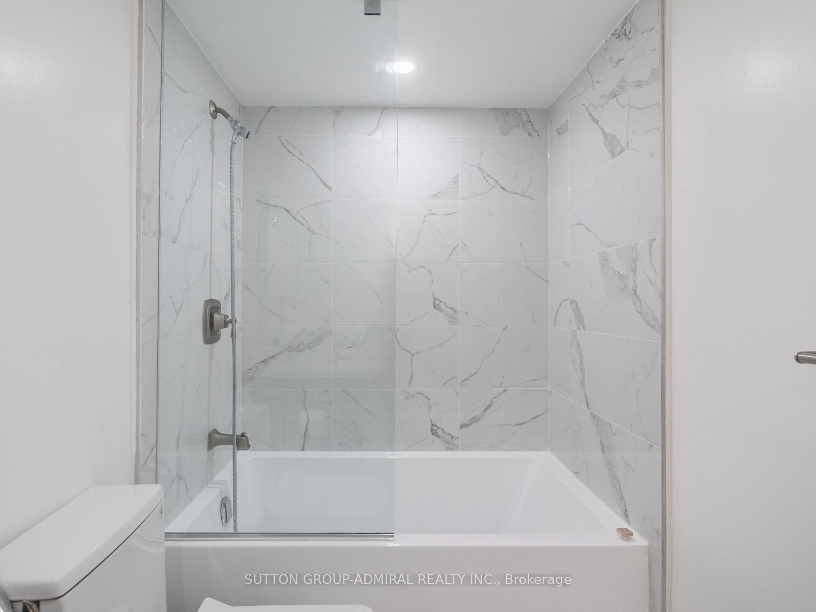 75 York Mills Road, #301
