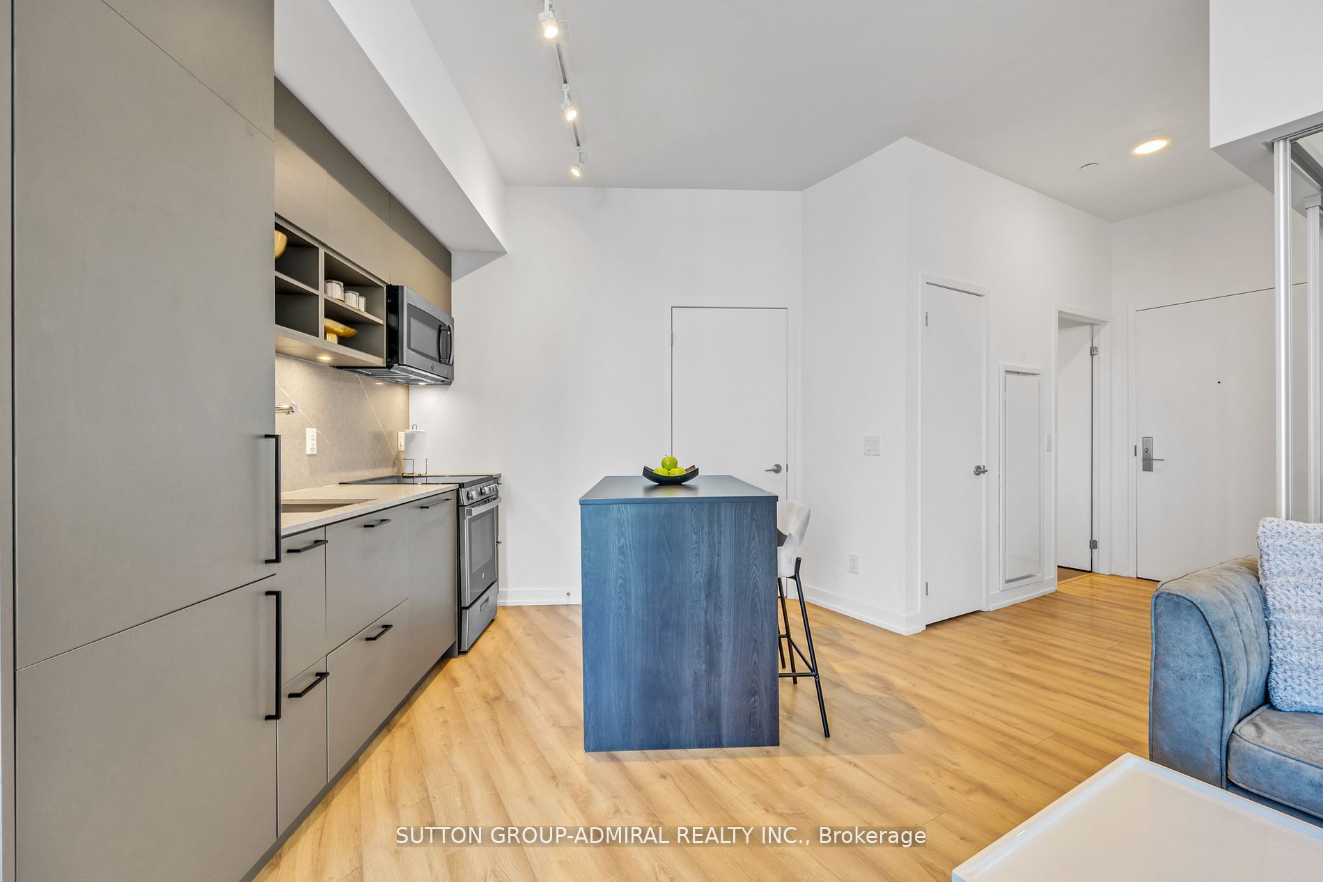 135 EAST LIBERTY St, #705