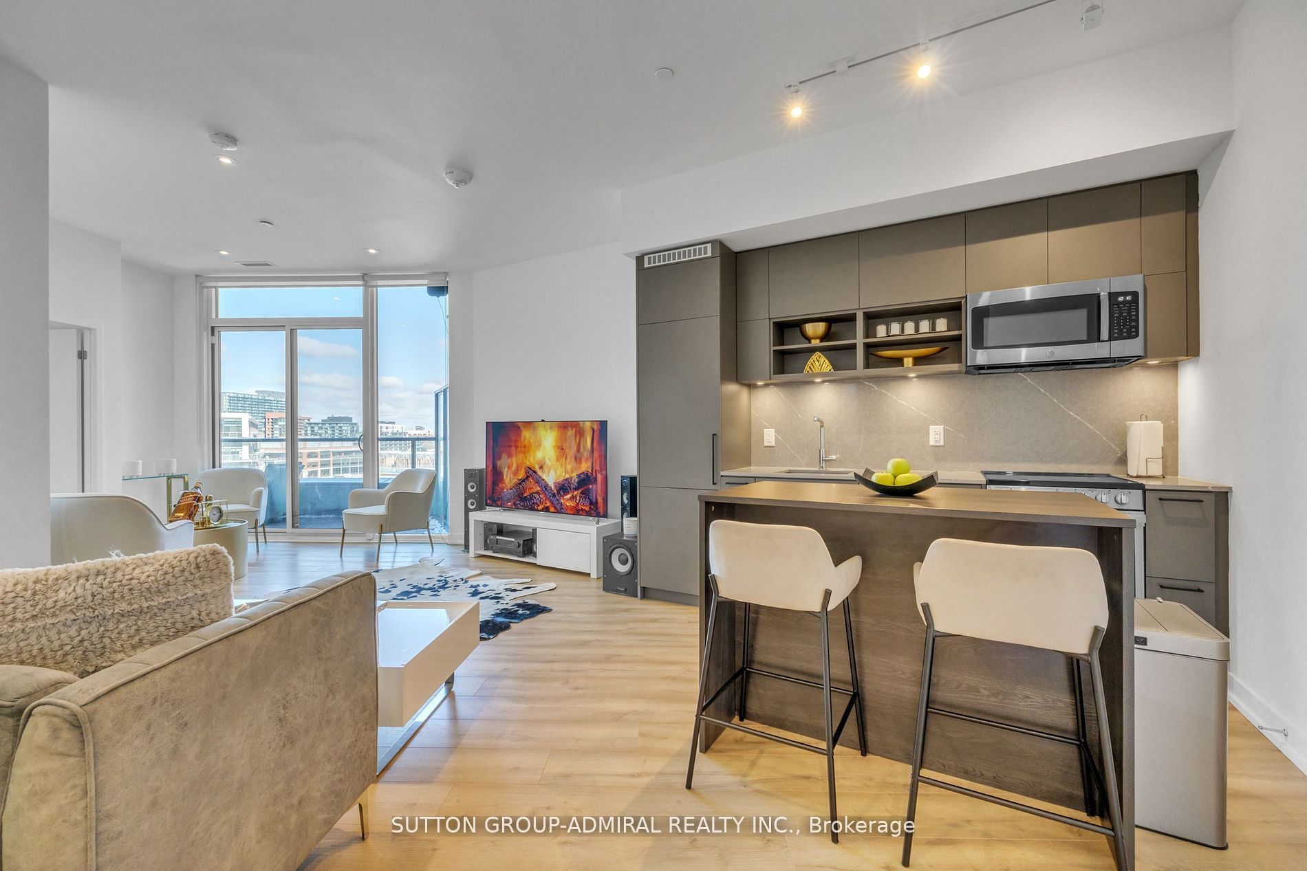 135 EAST LIBERTY St, #705