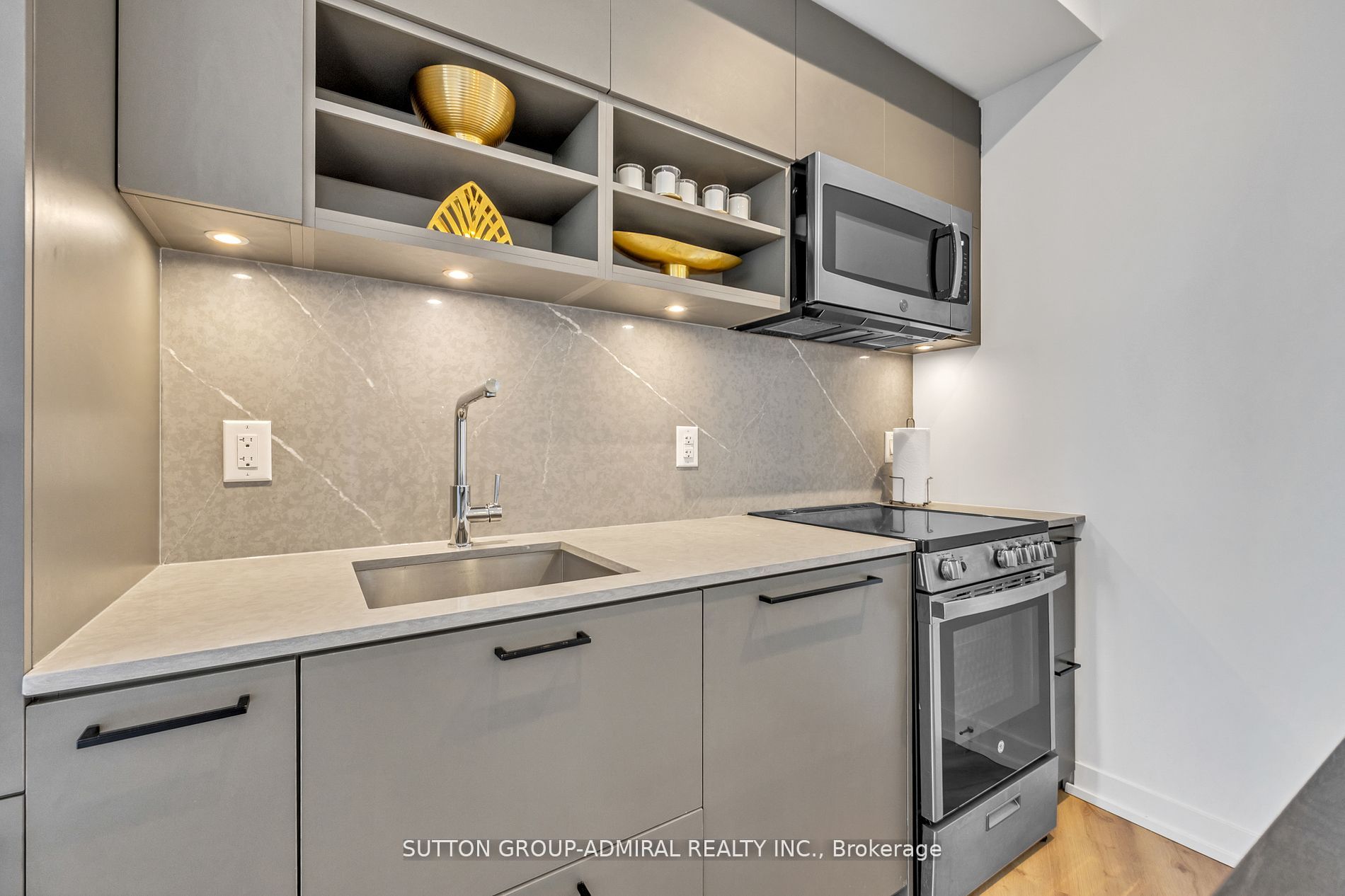 135 EAST LIBERTY St, #705
