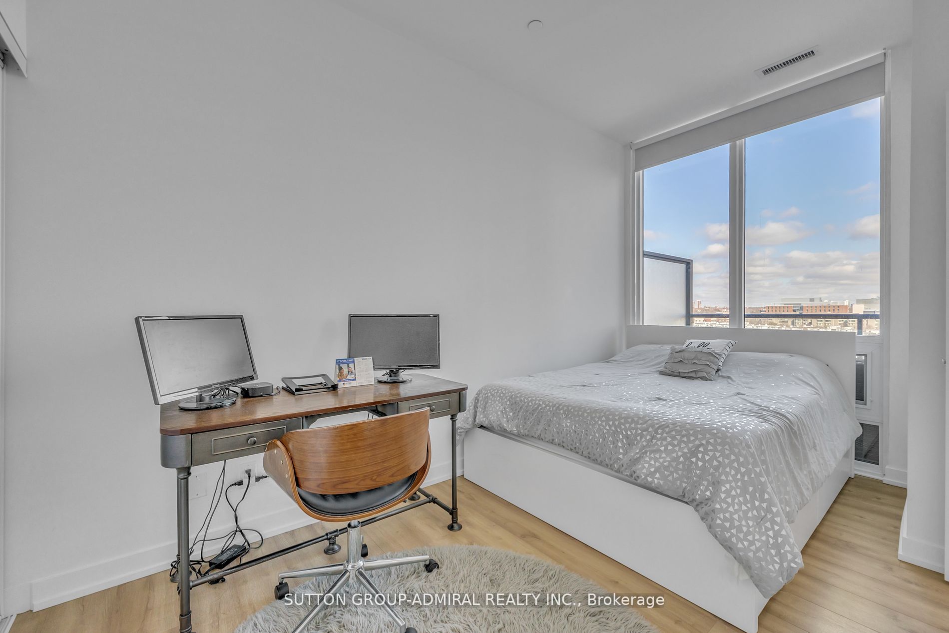 135 EAST LIBERTY St, #705