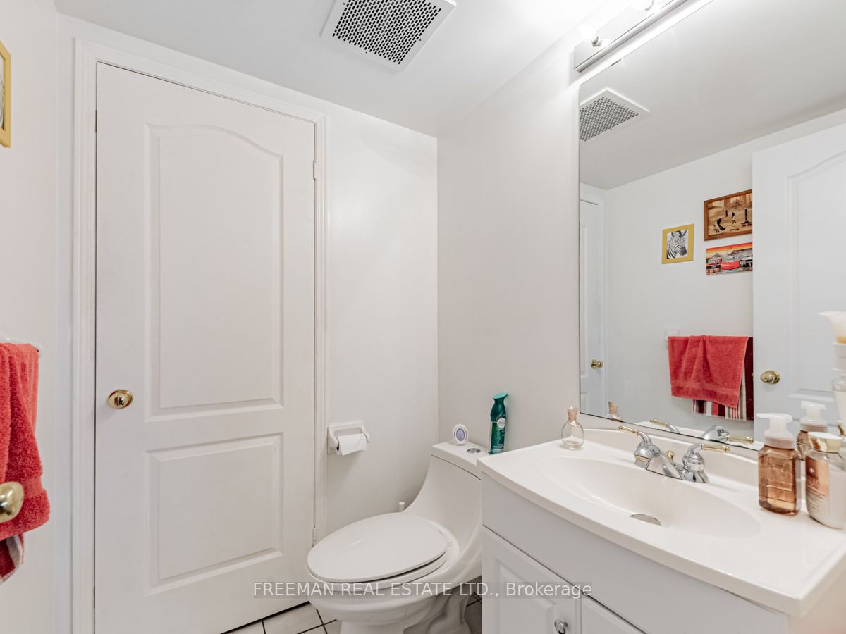 108 Finch Avenue W, #C13