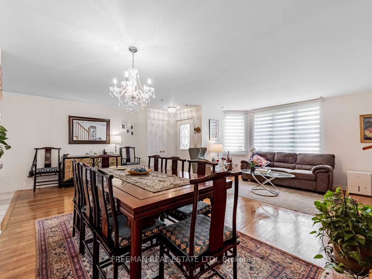108 Finch Avenue W, #C13
