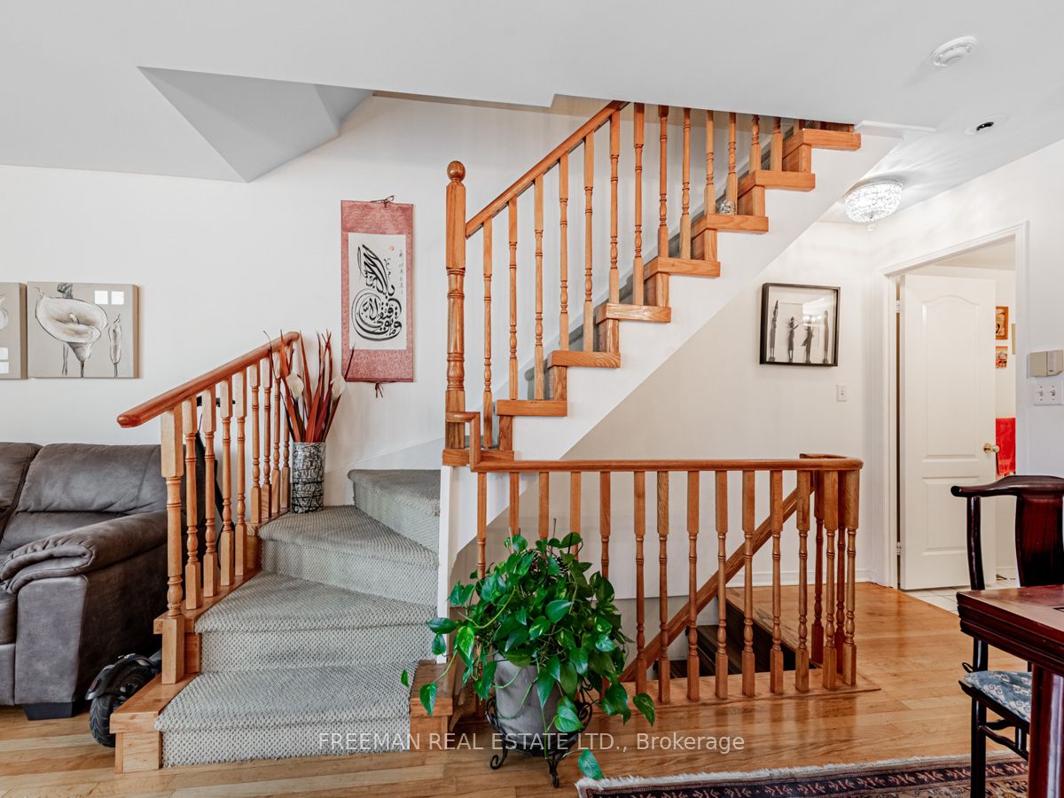 108 Finch Avenue W, #C13