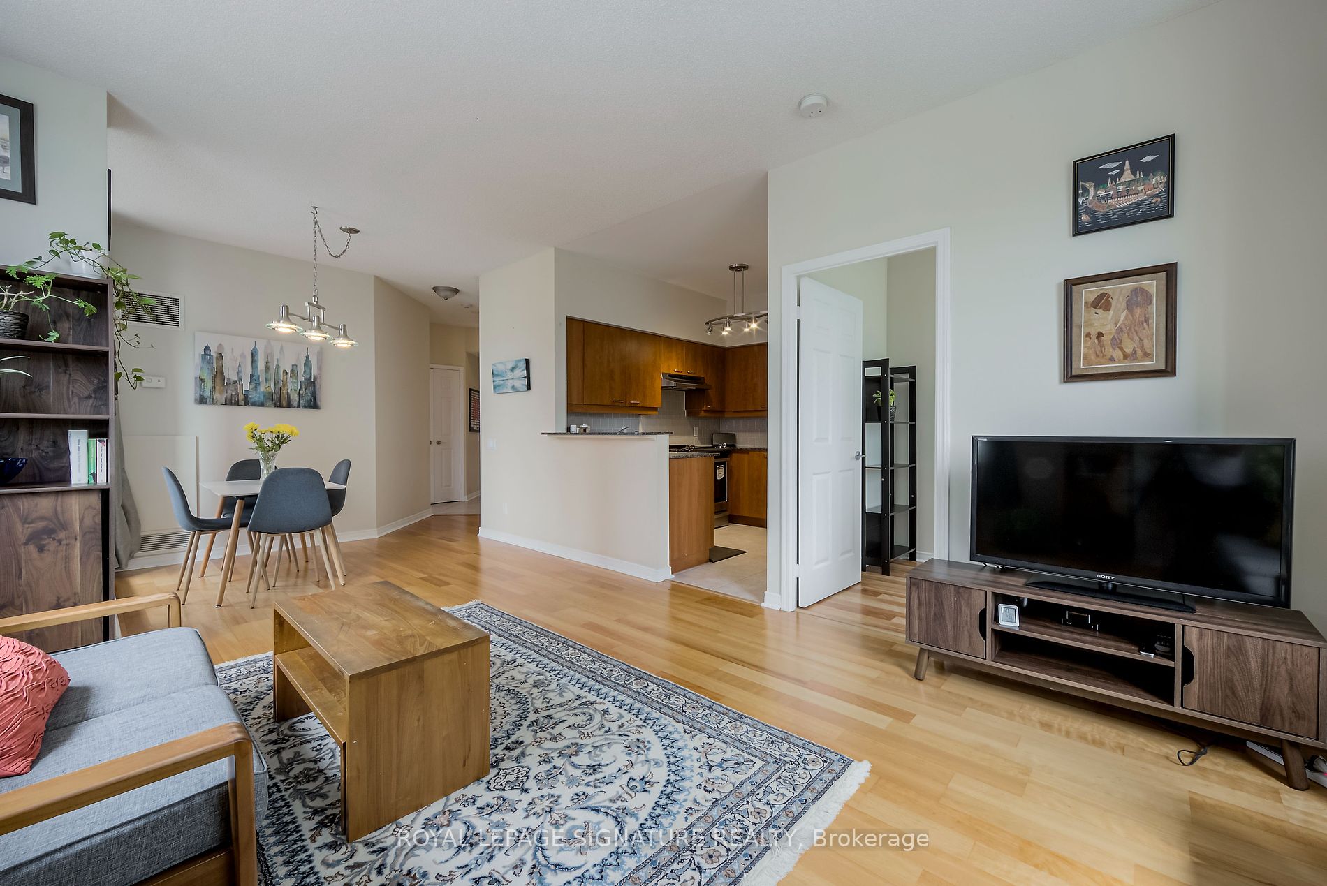 485 Rosewell Avenue #308