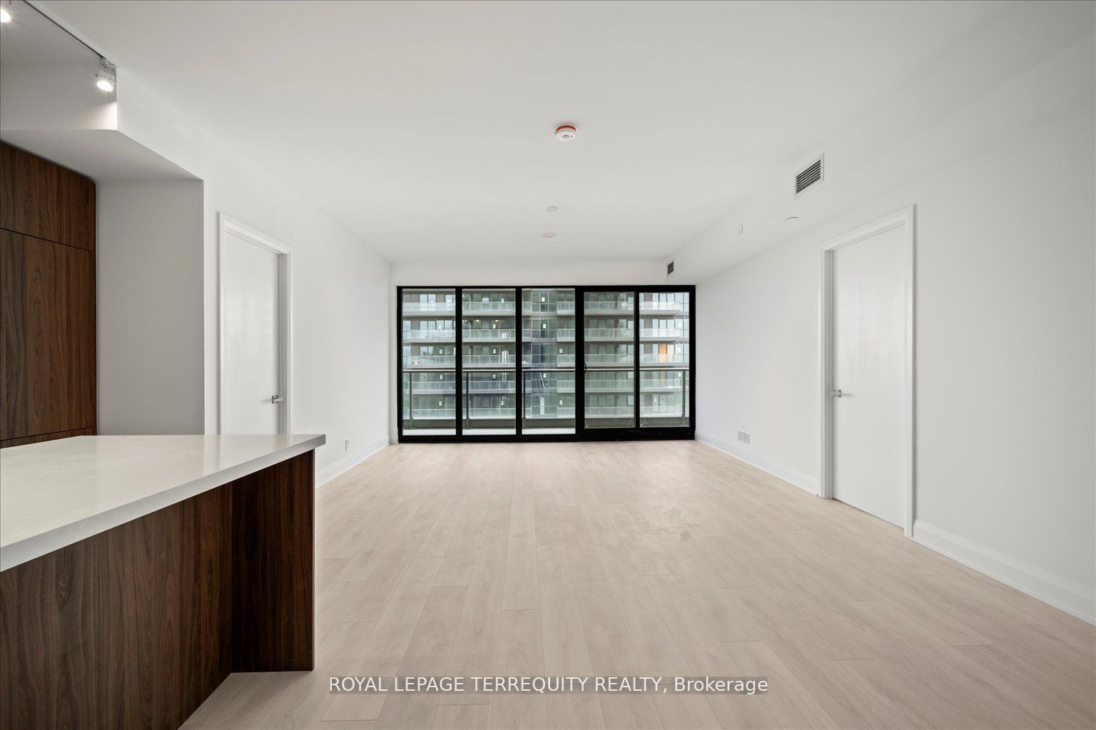 33 Frederick Todd Way, #1406