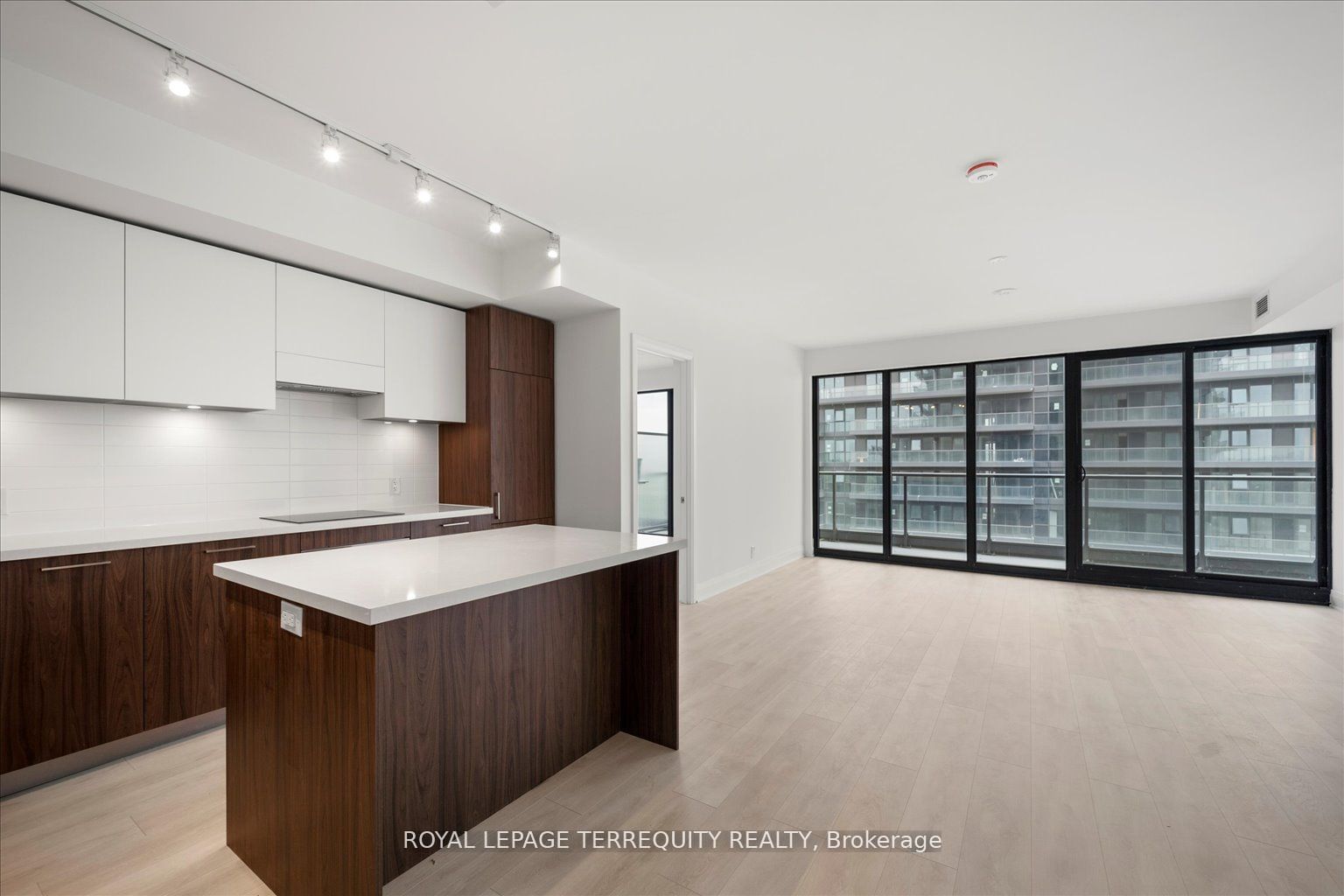 33 Frederick Todd Way, #1406