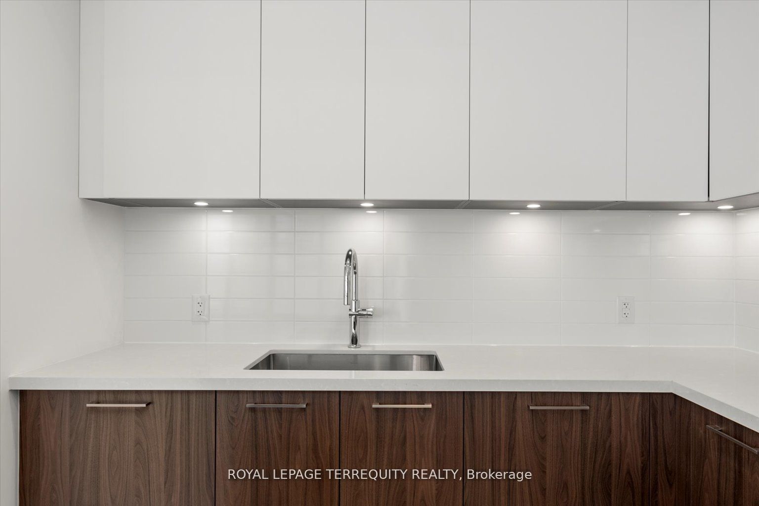 33 Frederick Todd Way, #1406