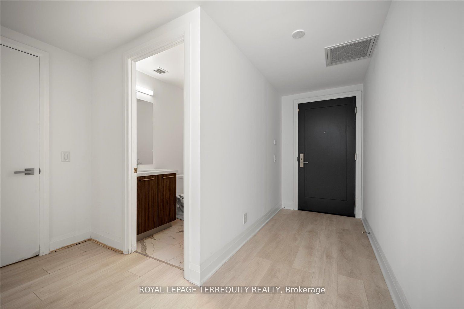 33 Frederick Todd Way, #1406