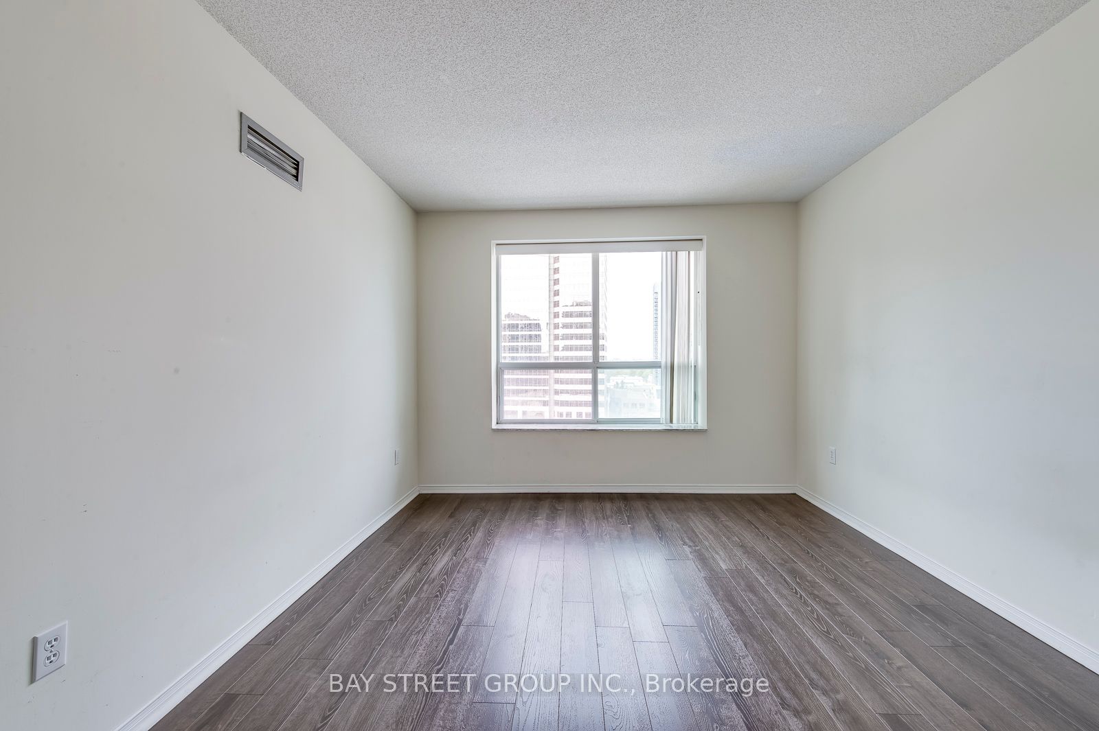 1 Pemberton Avenue, #1008
