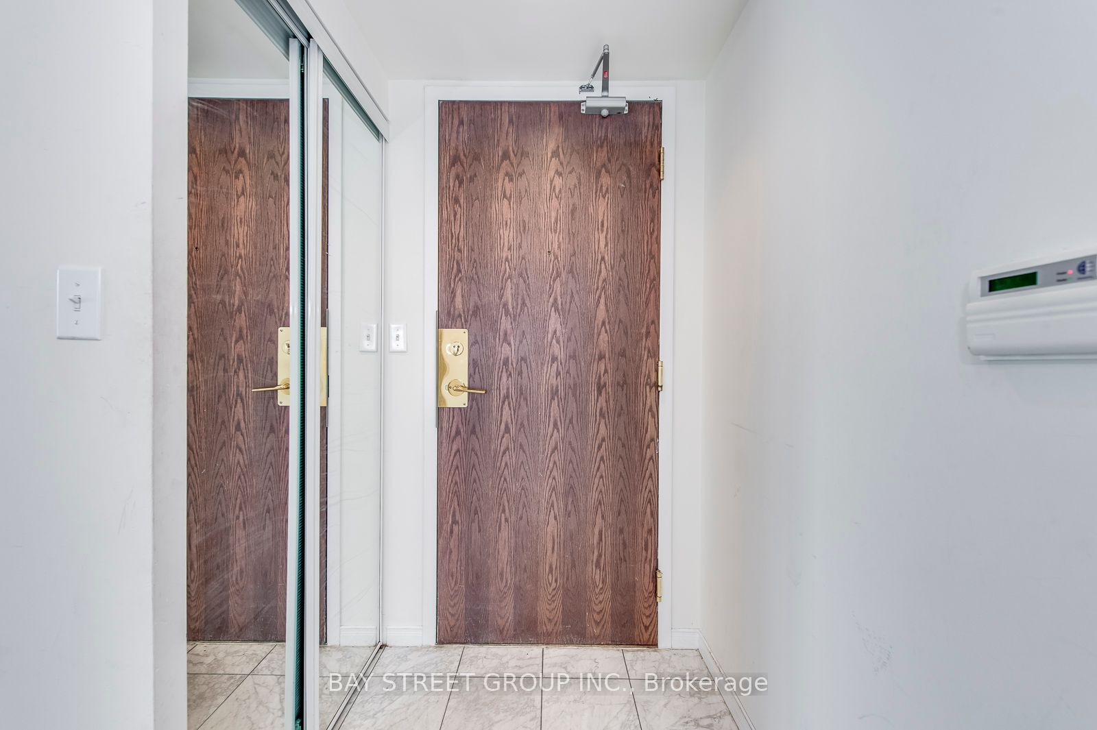 1 Pemberton Avenue, #1008