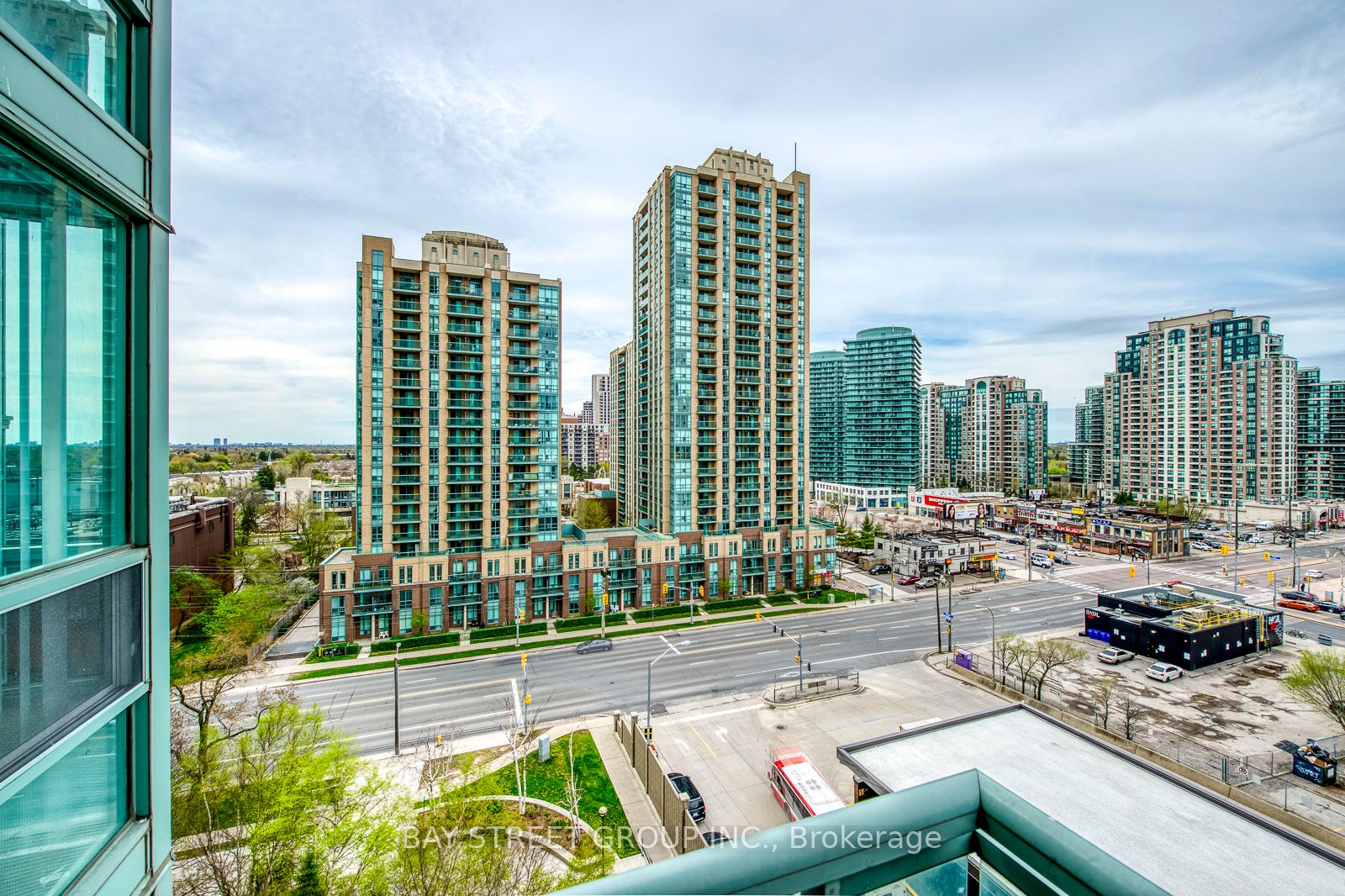1 Pemberton Avenue, #1008