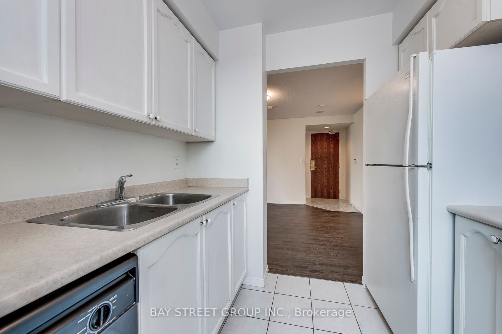 1 Pemberton Avenue, #1008