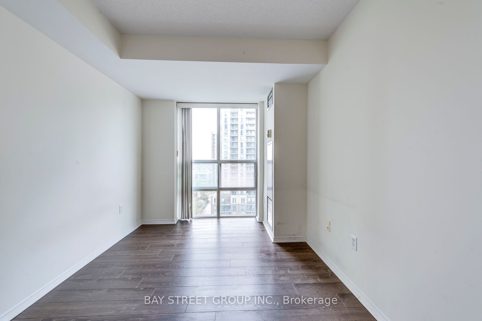1 Pemberton Avenue, #1008
