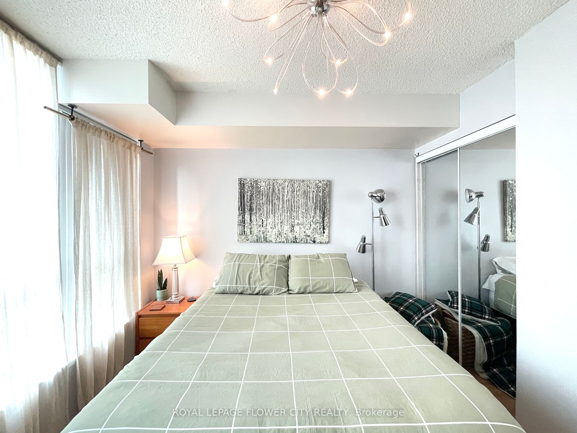 228 Queens Quay W, #801