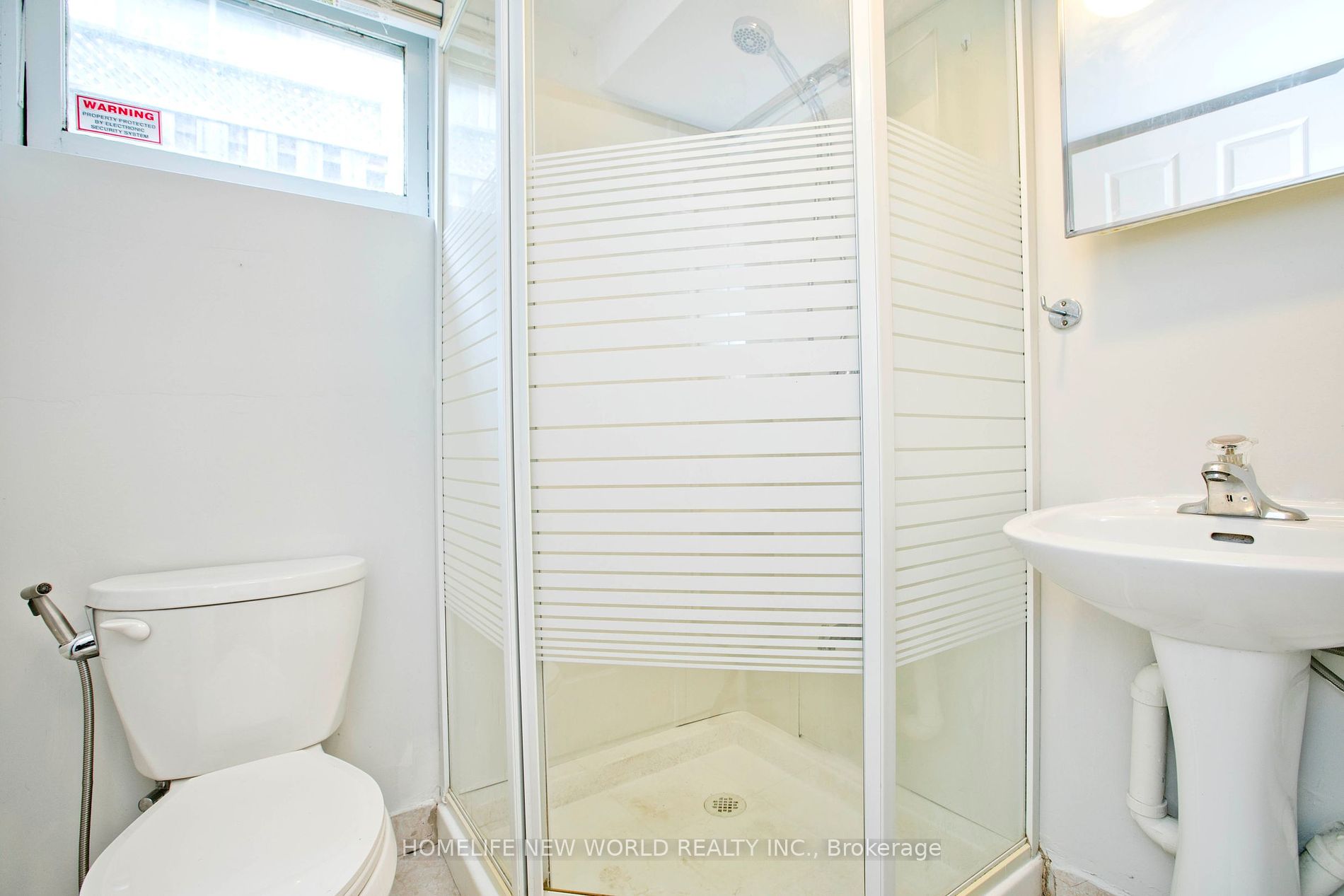 2 Lesgay Crescent