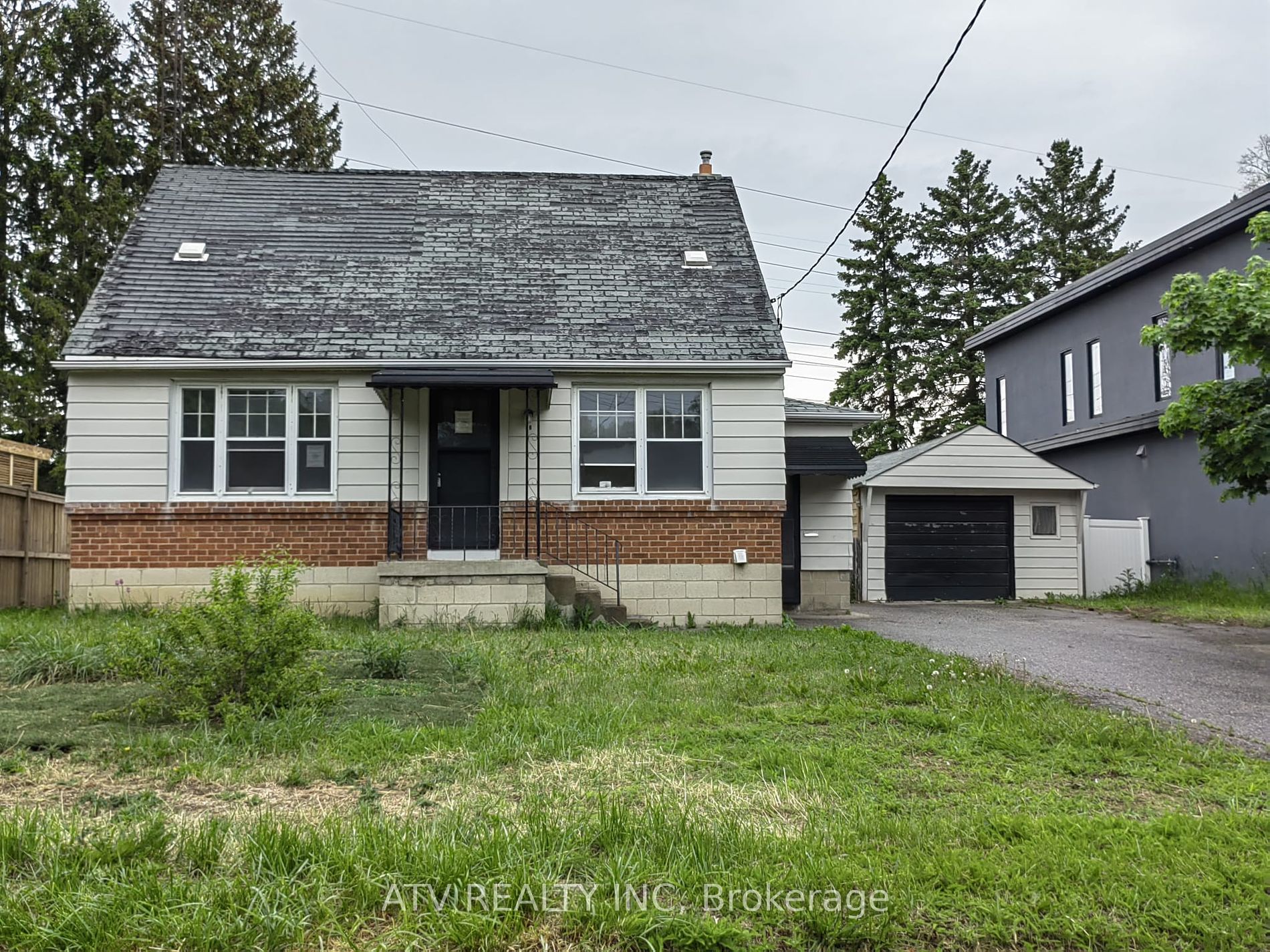 46 Devondale Ave