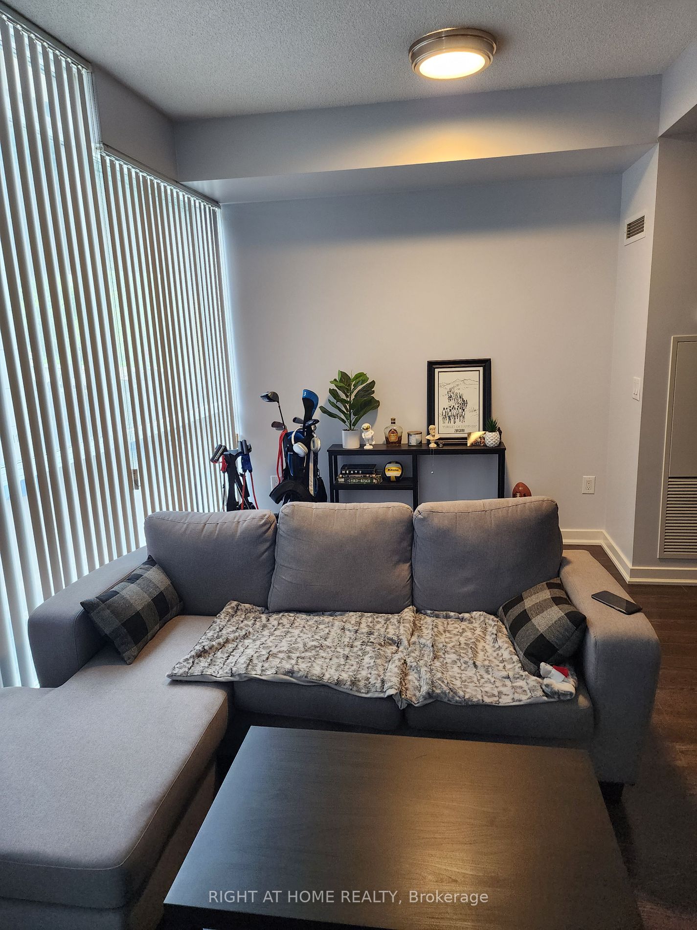 38 Dan Leckie Way, #202