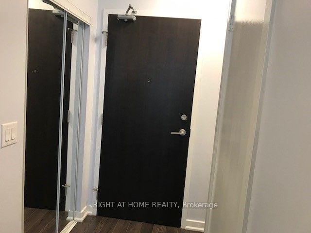 38 Dan Leckie Way, #202