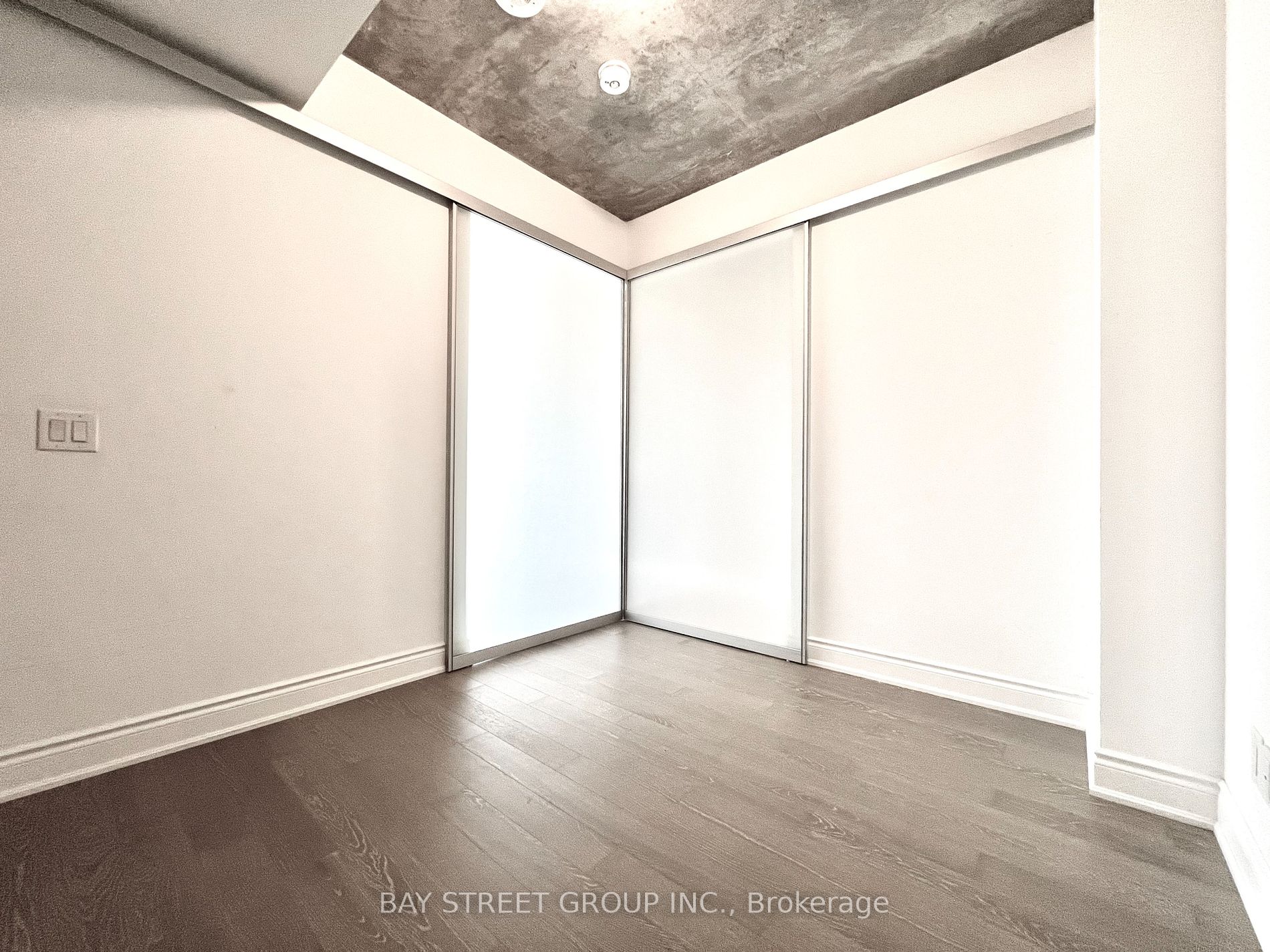 608 Richmond Street W, #1202