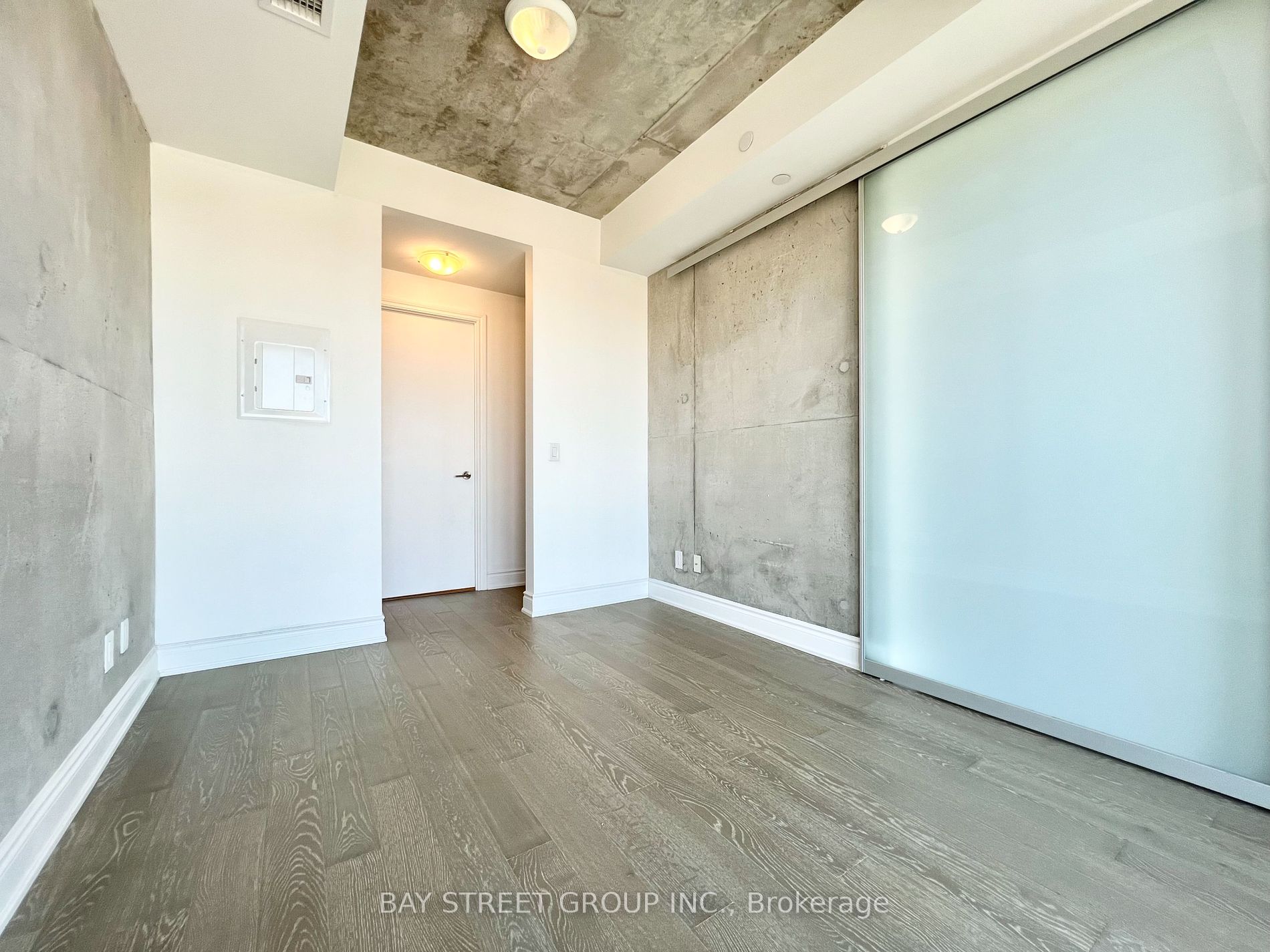 608 Richmond Street W, #1202