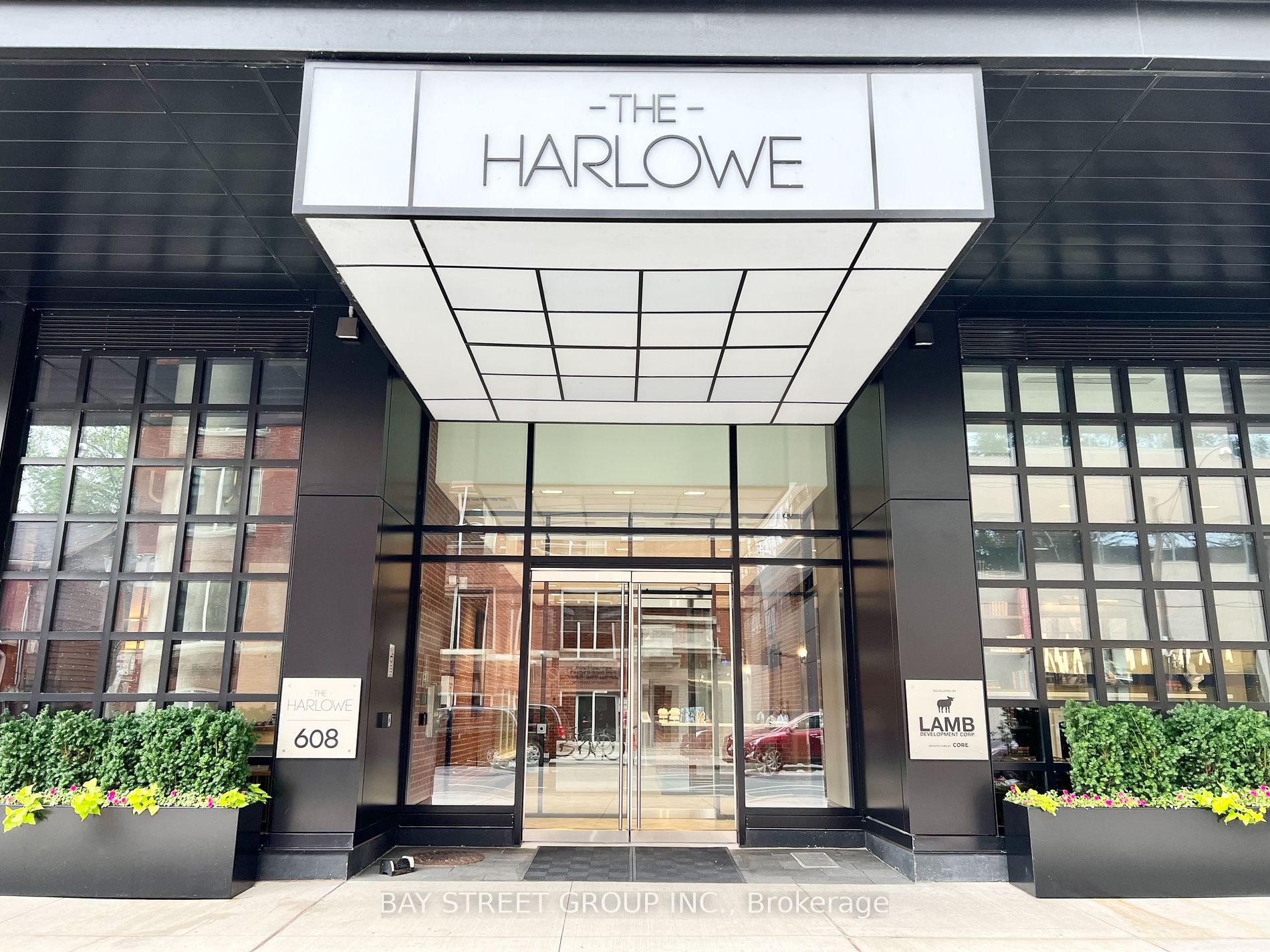 608 Richmond Street W, #1202