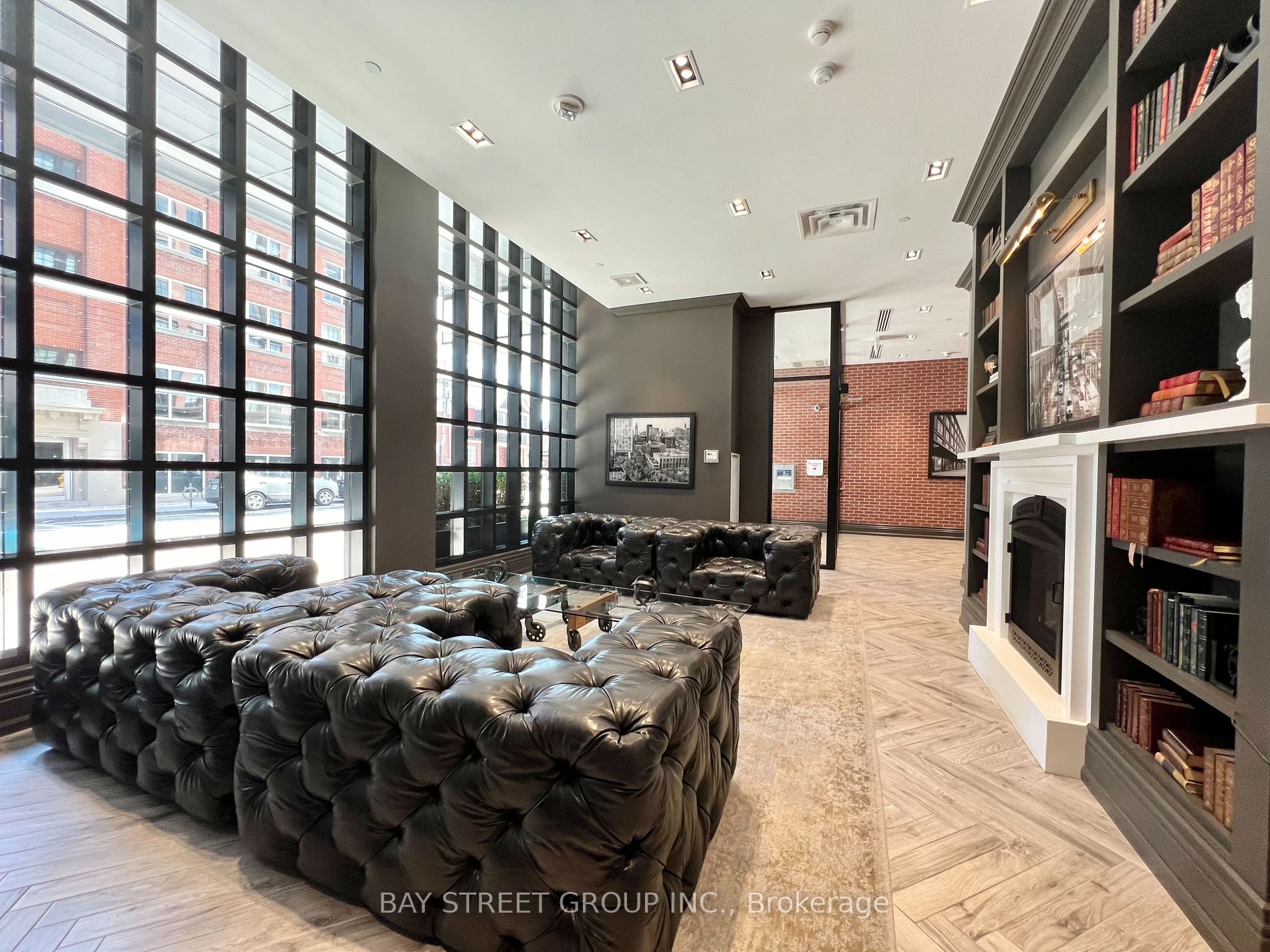 608 Richmond Street W, #1202