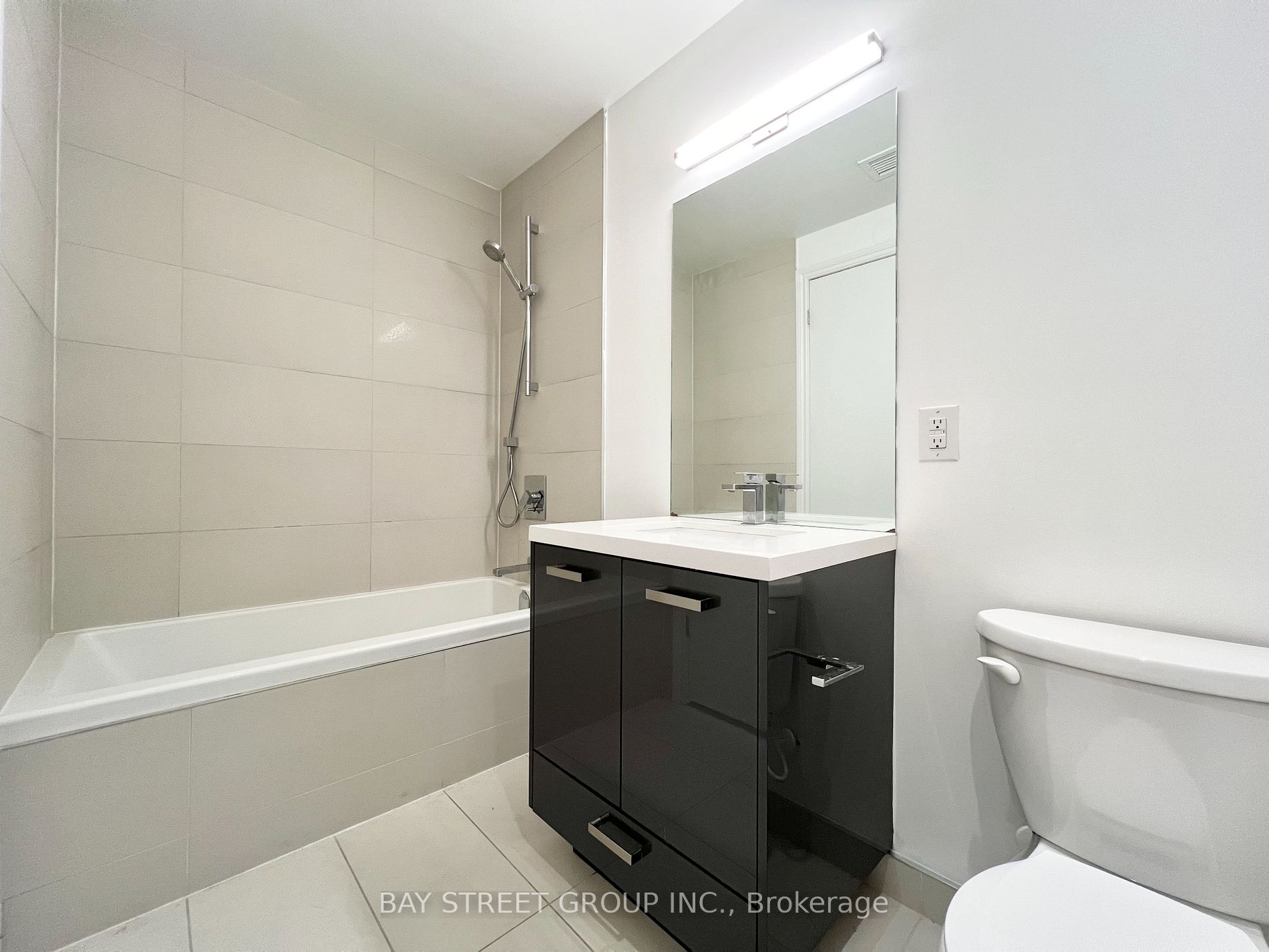 608 Richmond Street W, #1202