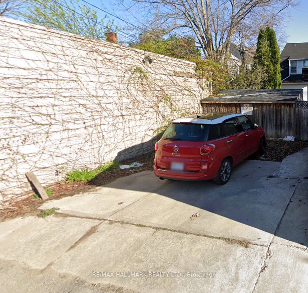 73 Hocken Avenue