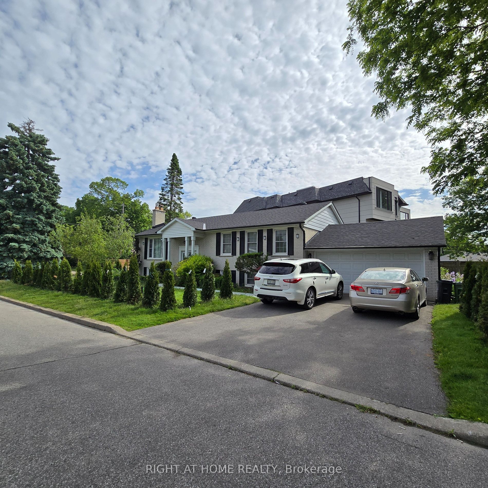 159 Newton Dr