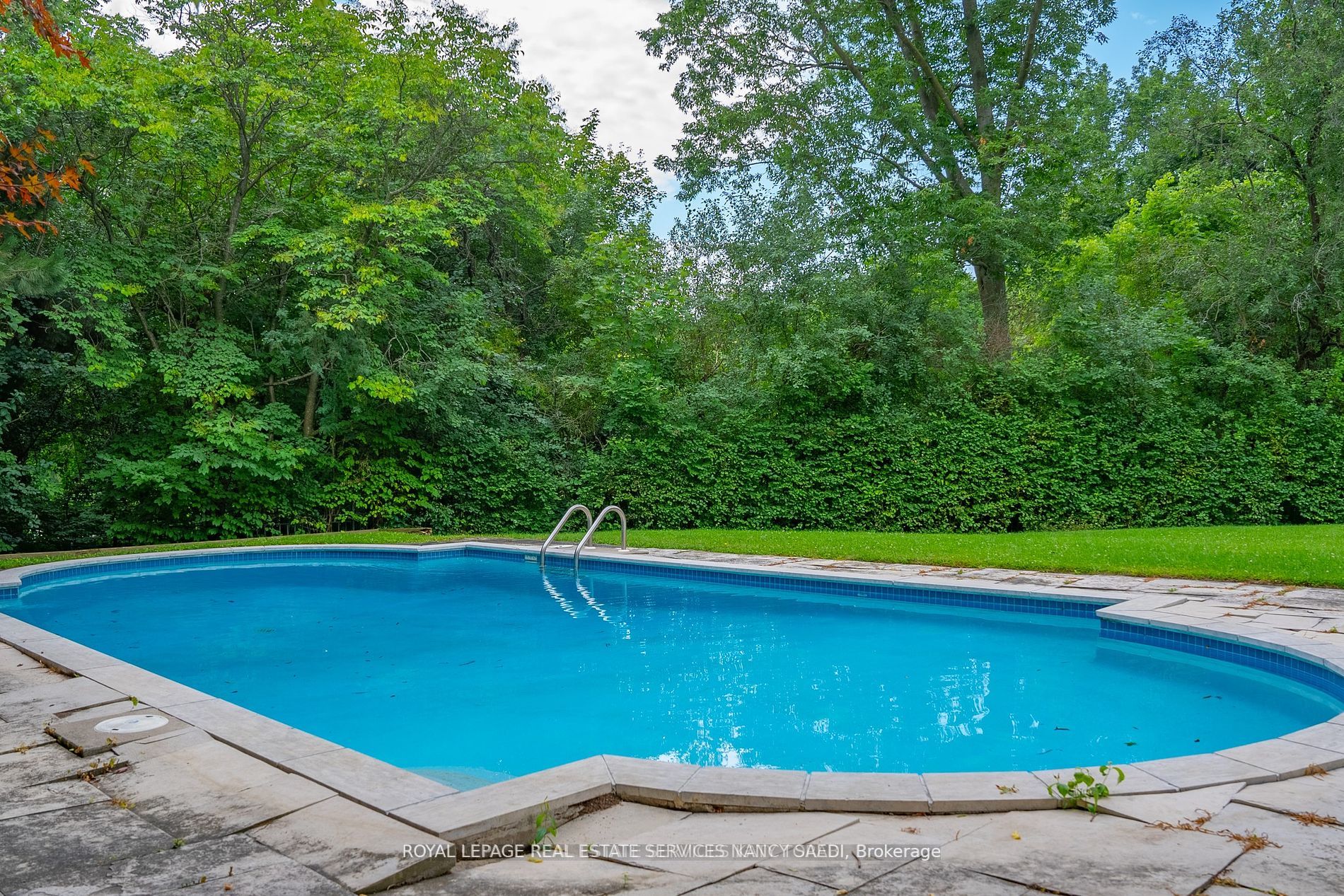 7 Alderbrook Dr