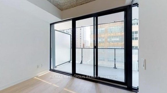 185 Roehampton Avenue, #301