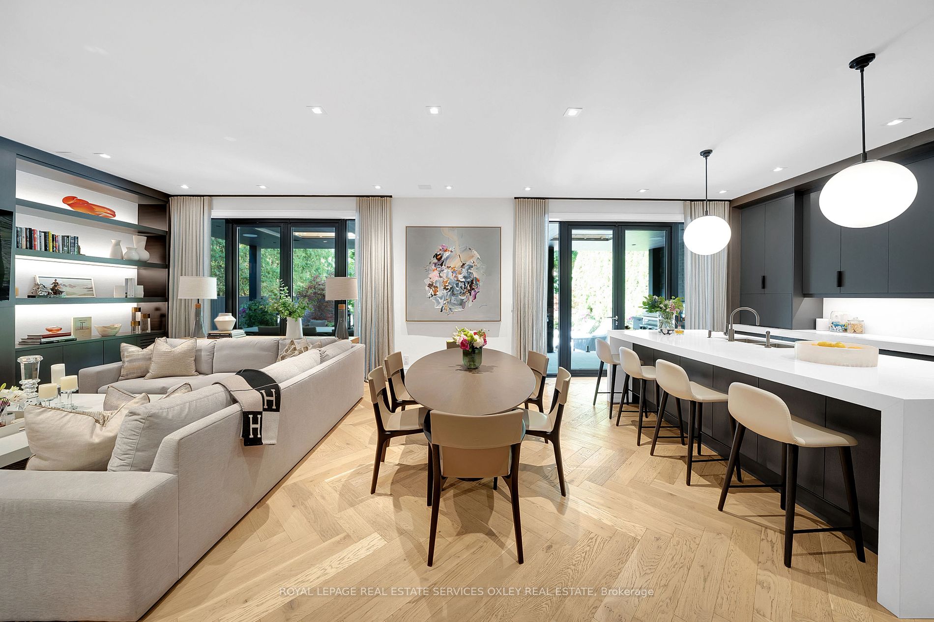 6 Lamport Avenue