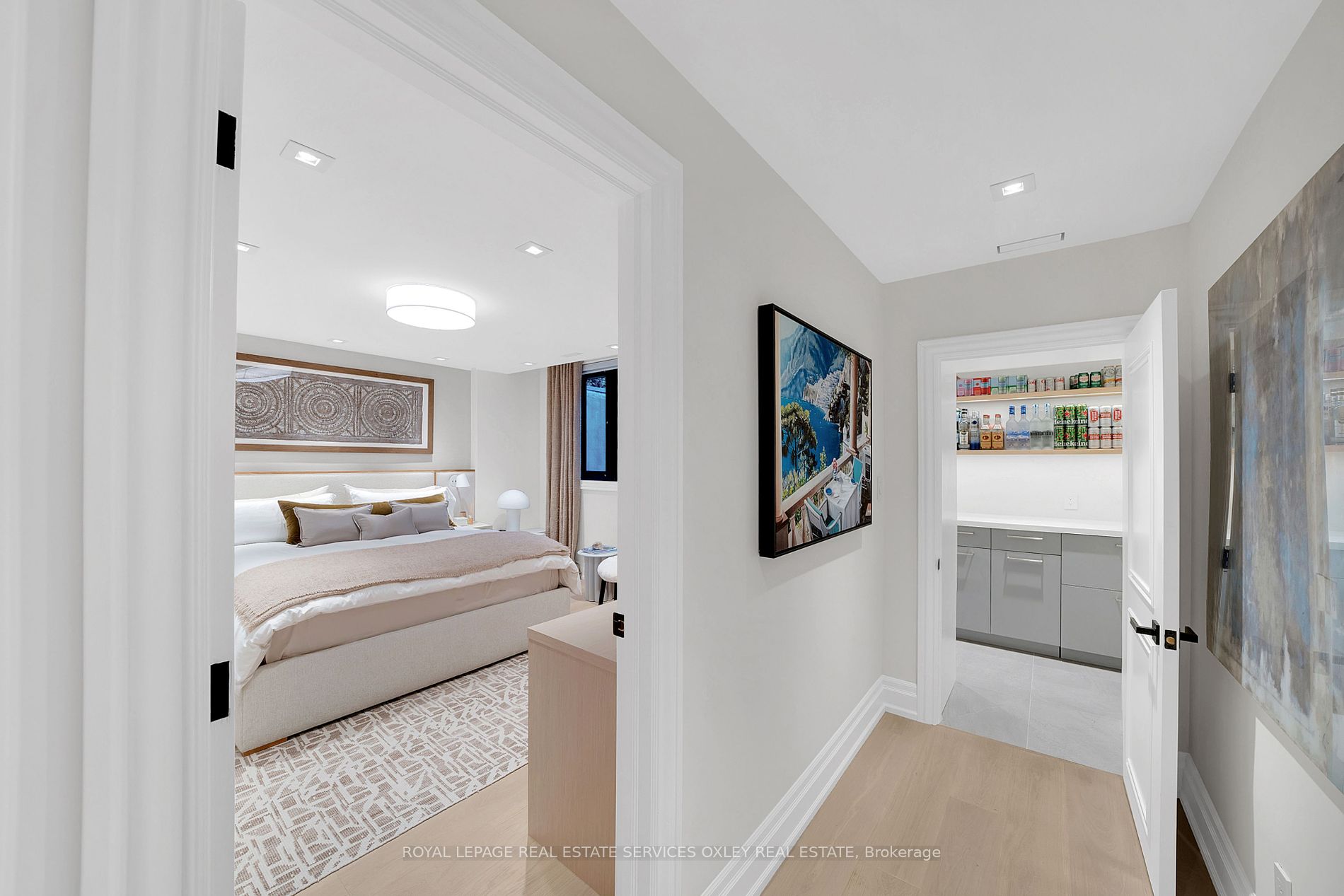 6 Lamport Avenue