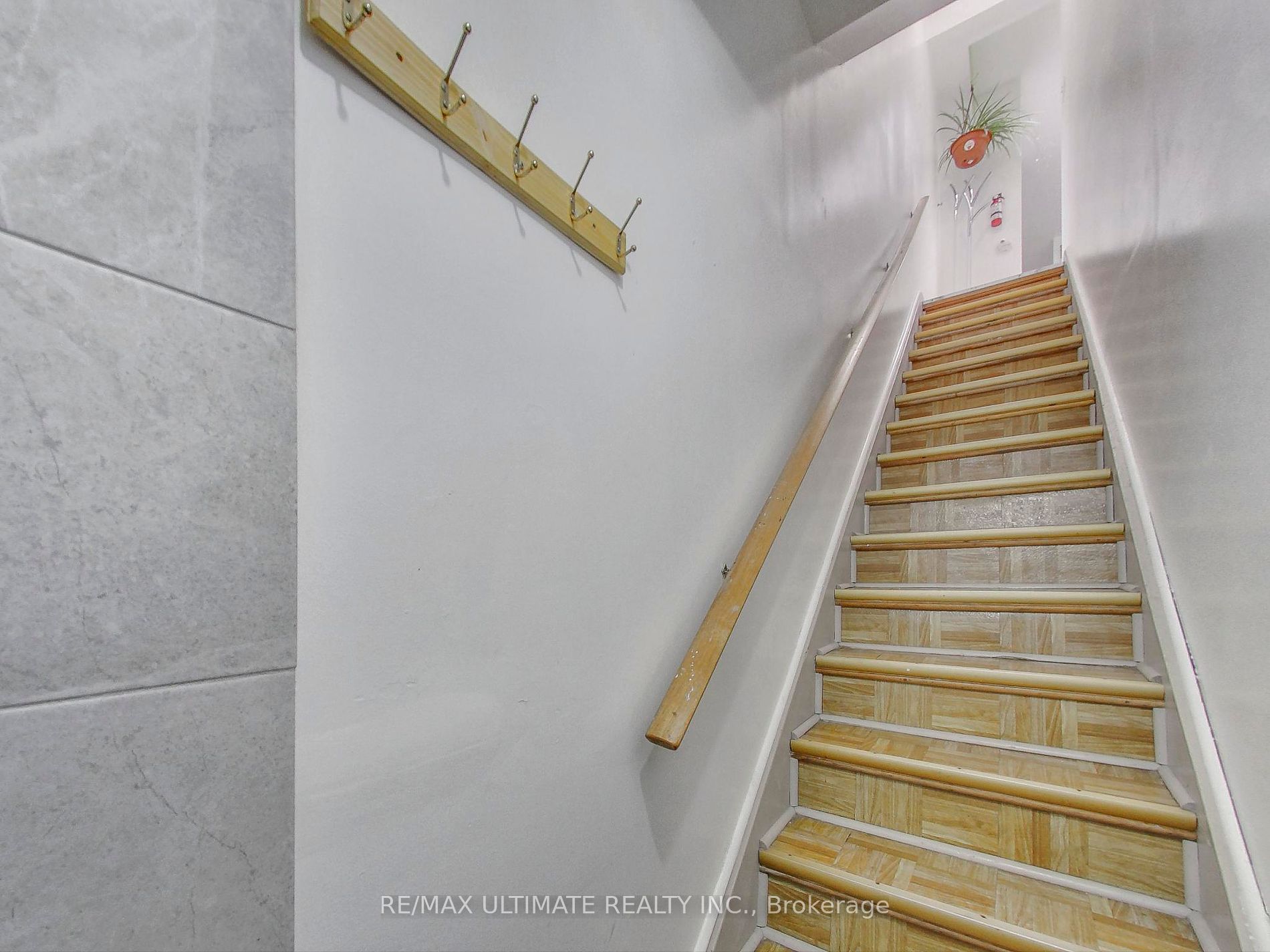 1584 Dundas Street W #Apt #2