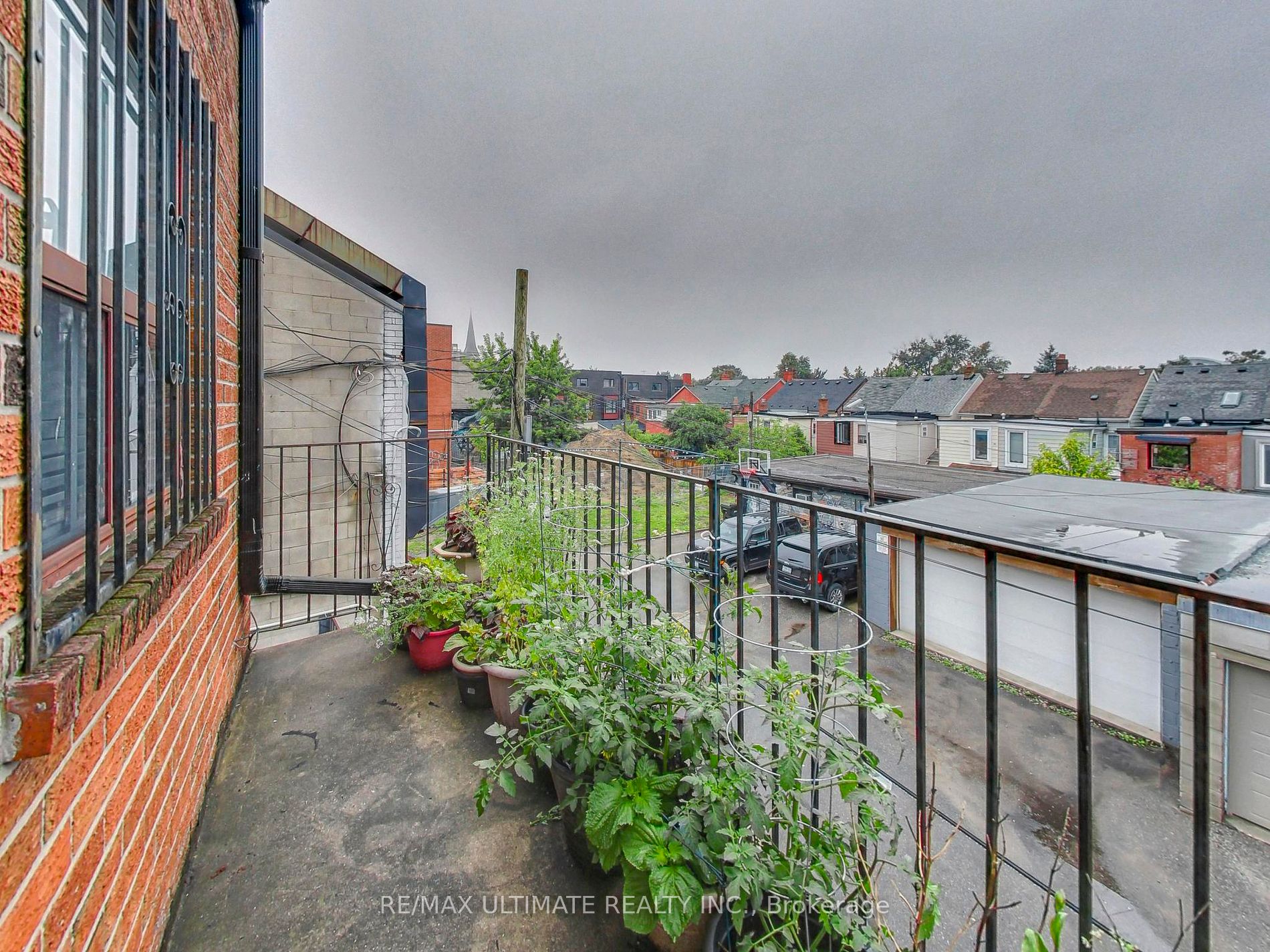 1584 Dundas Street W #Apt #2