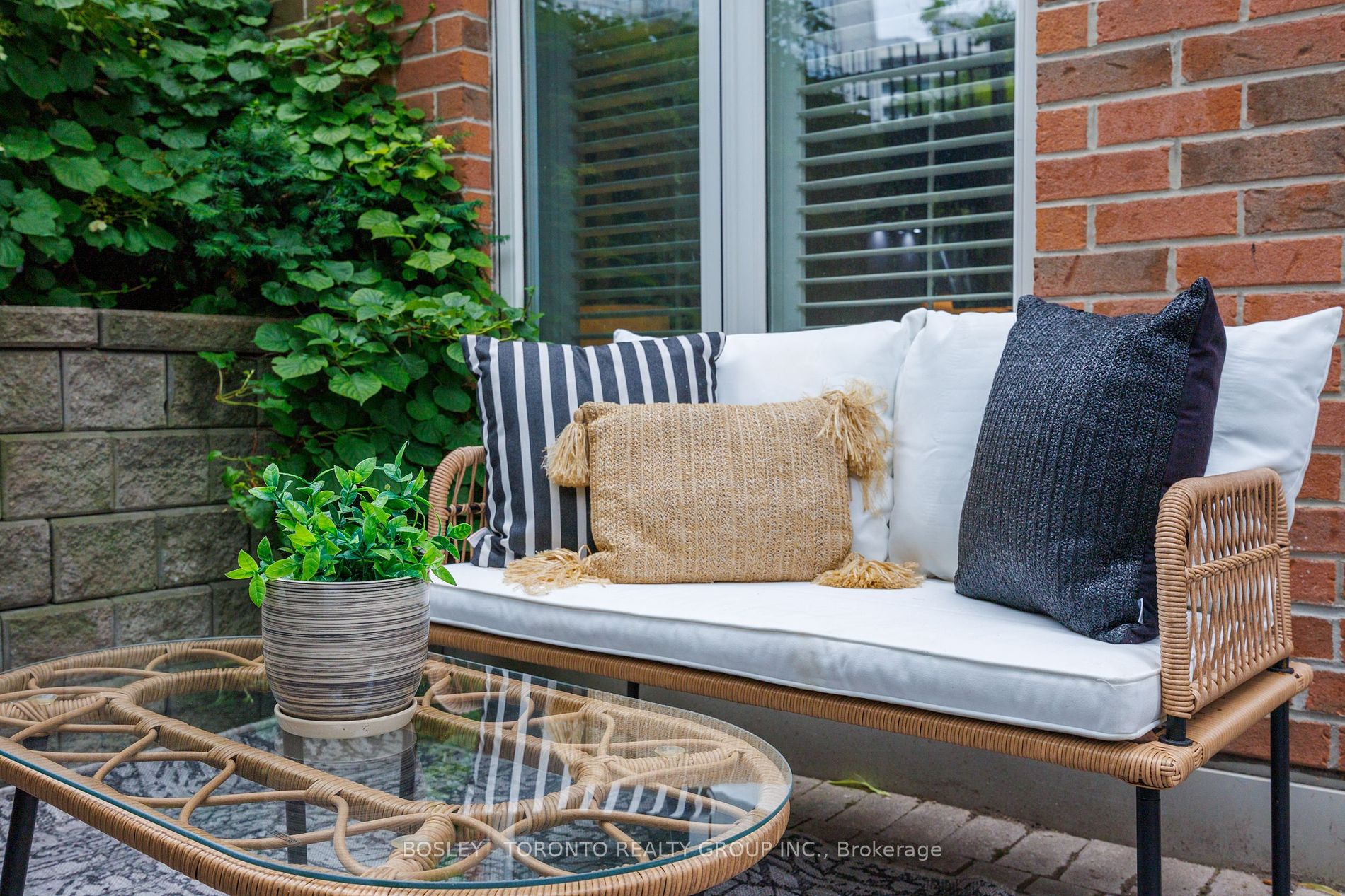 98 Redpath Ave, #3