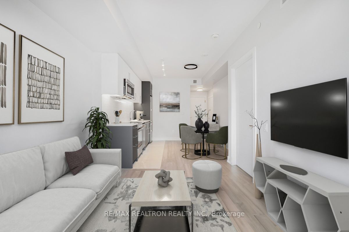 2525 Bathurst Street #905