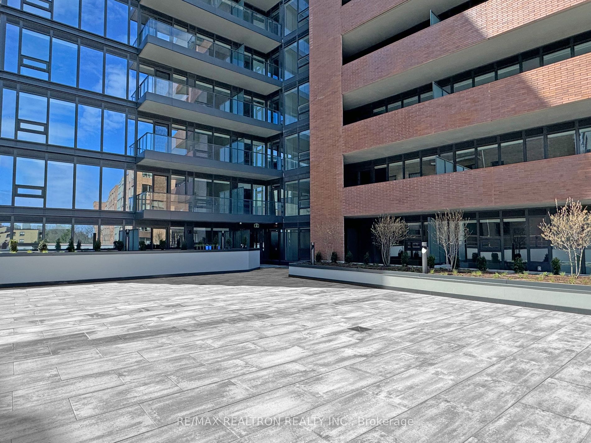 2525 Bathurst Street #905
