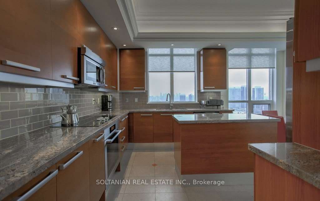 660 Sheppard Avenue E, #Lph3