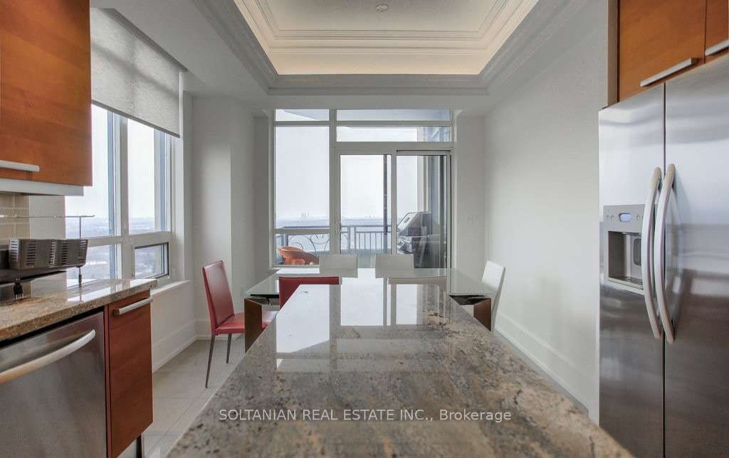660 Sheppard Avenue E, #Lph3